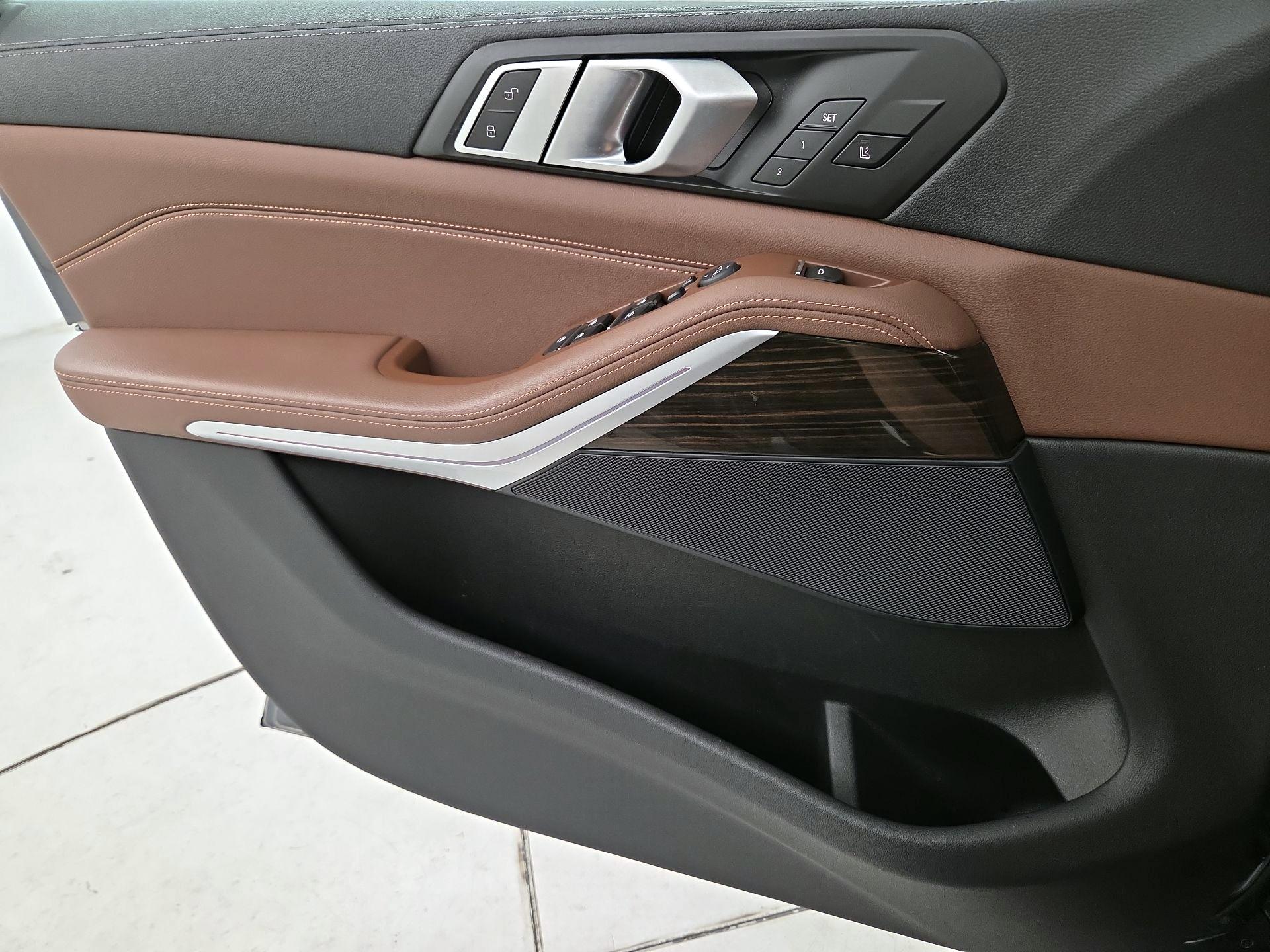 Thumbnail: 2021 BMW X5 - 12