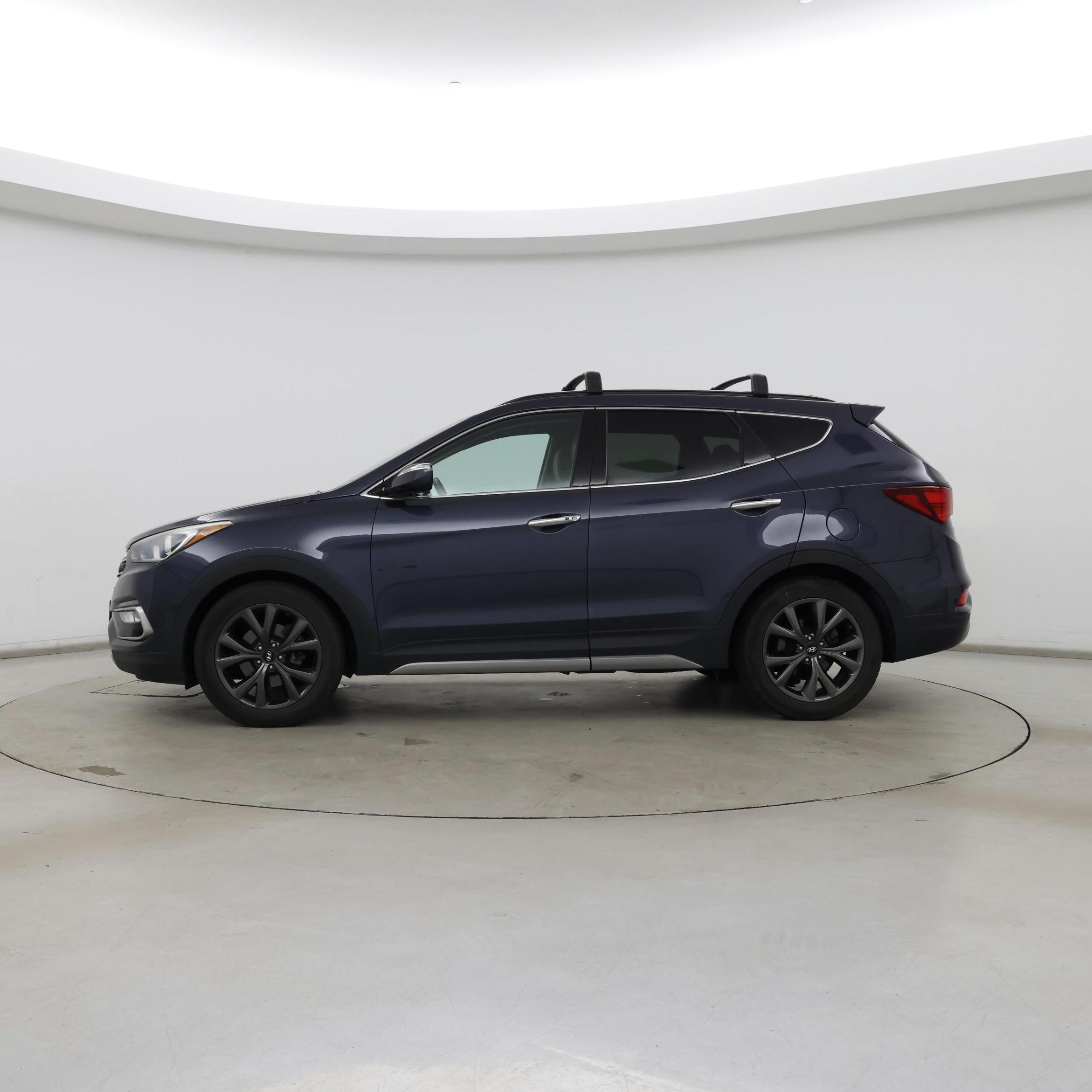 Thumbnail: 2017 Hyundai Santa Fe - 3