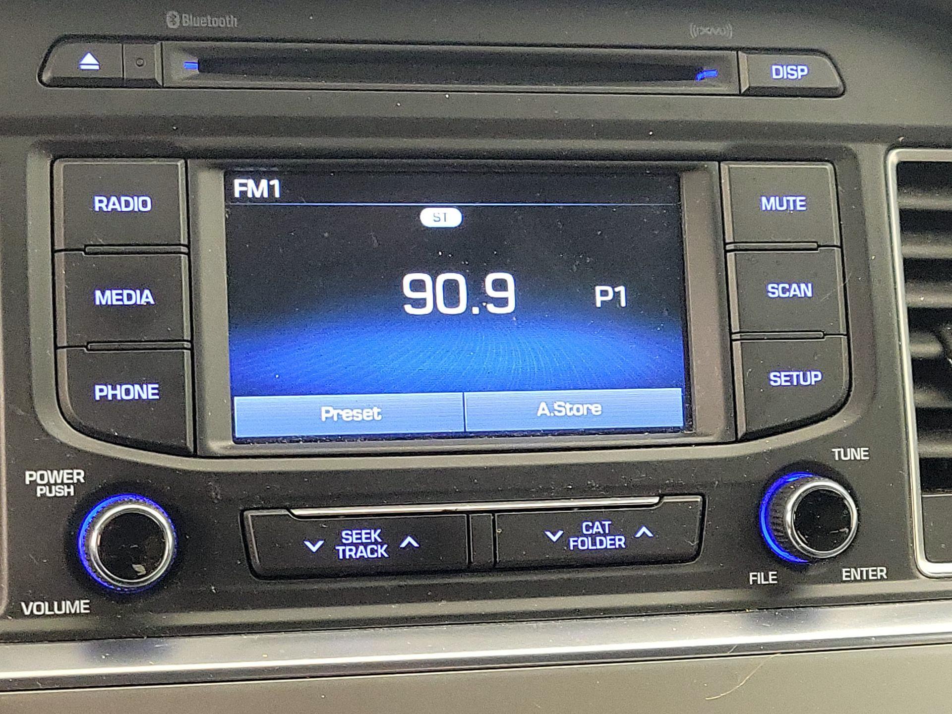 Thumbnail: 2015 Hyundai Sonata - 15