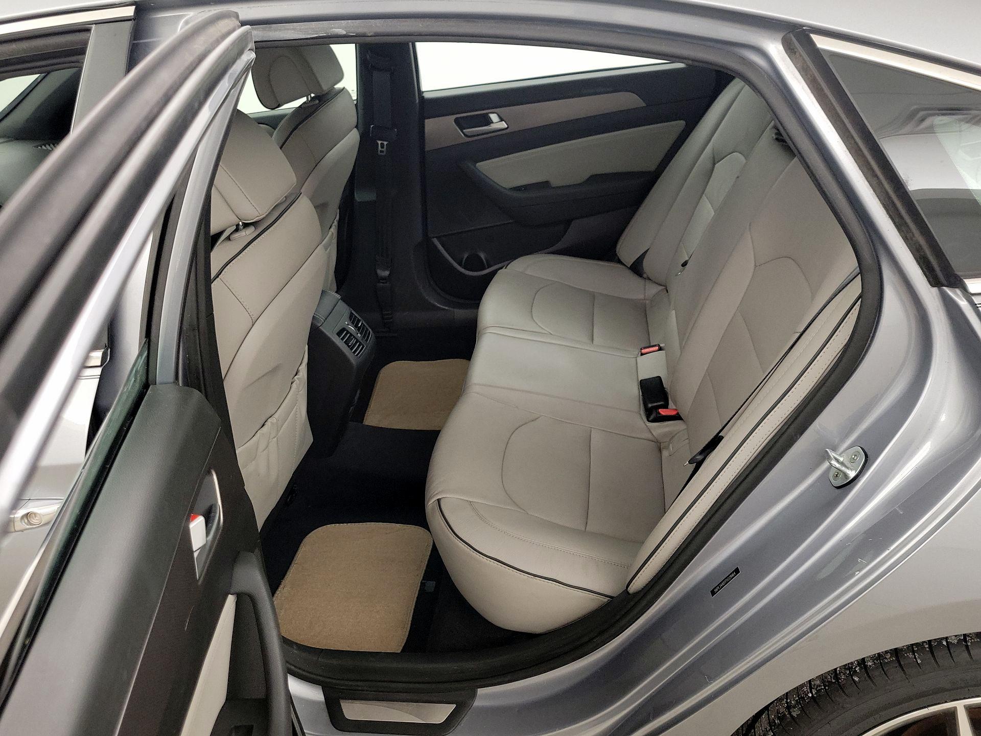 Thumbnail: 2015 Hyundai Sonata - 19