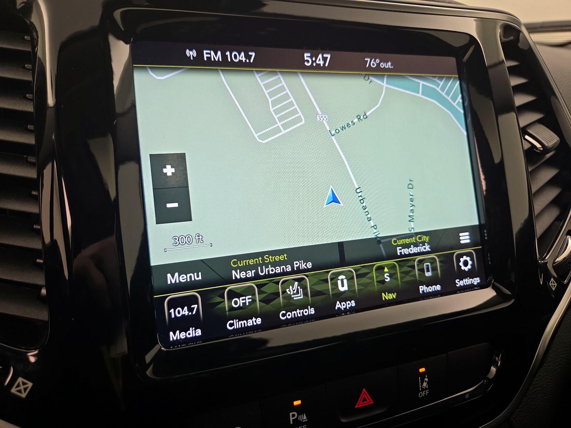 Thumbnail: 2020 Jeep Cherokee - 14