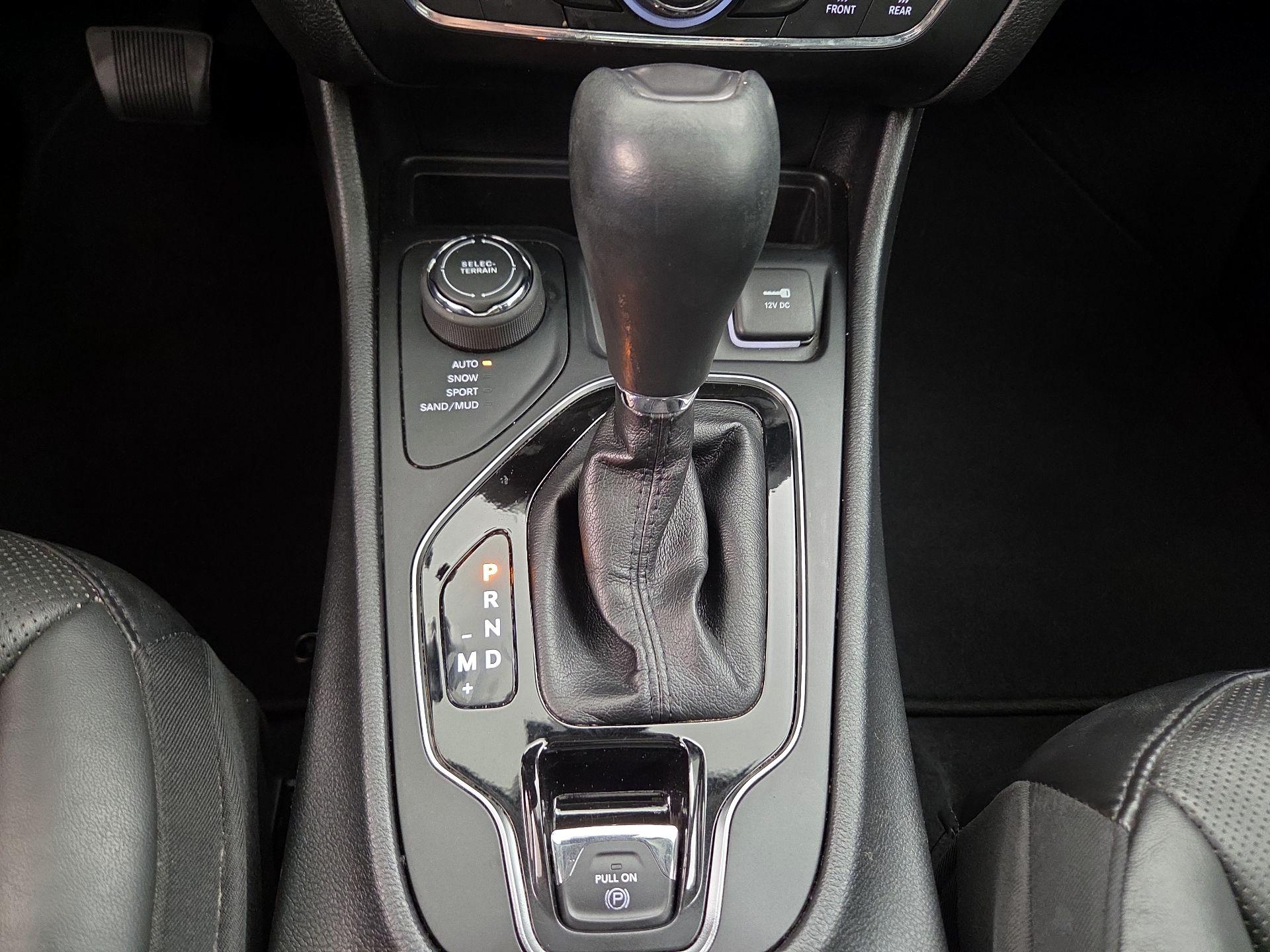 Thumbnail: 2020 Jeep Cherokee - 18