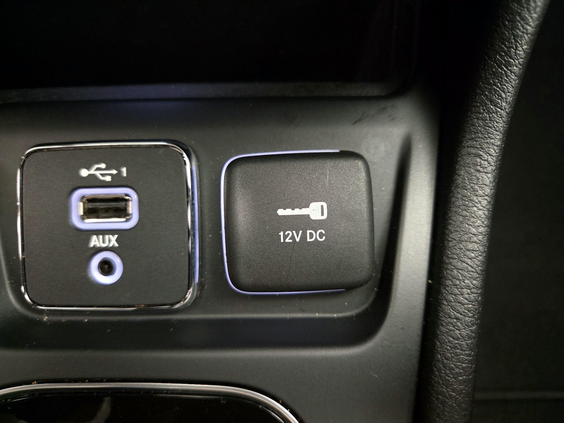 Thumbnail: 2020 Jeep Cherokee - 19