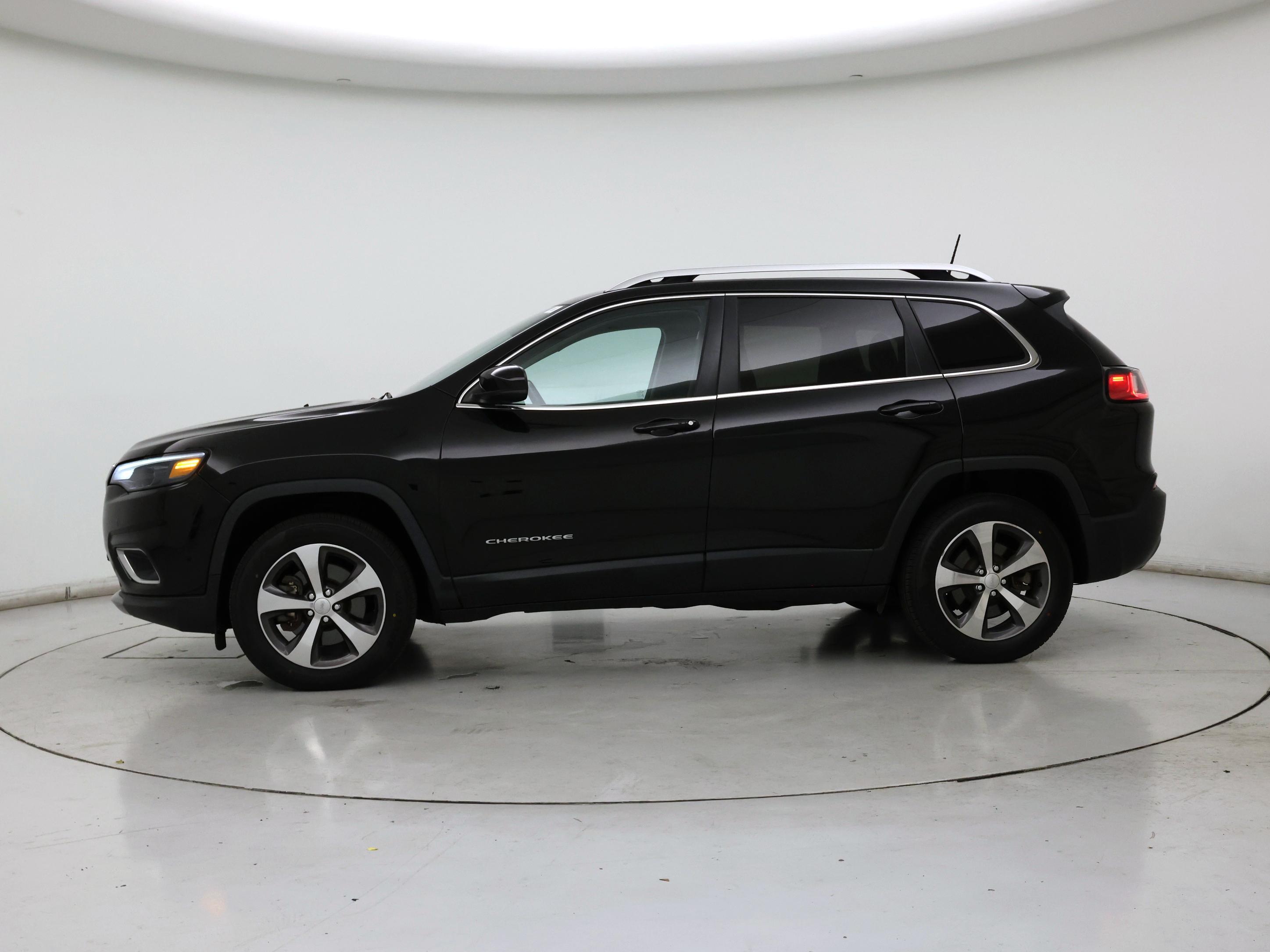 Thumbnail: 2020 Jeep Cherokee - 3