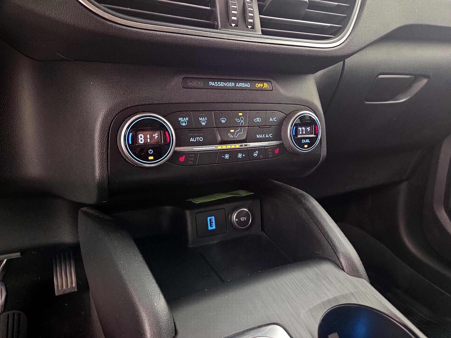 Thumbnail: 2020 Ford Escape - 17