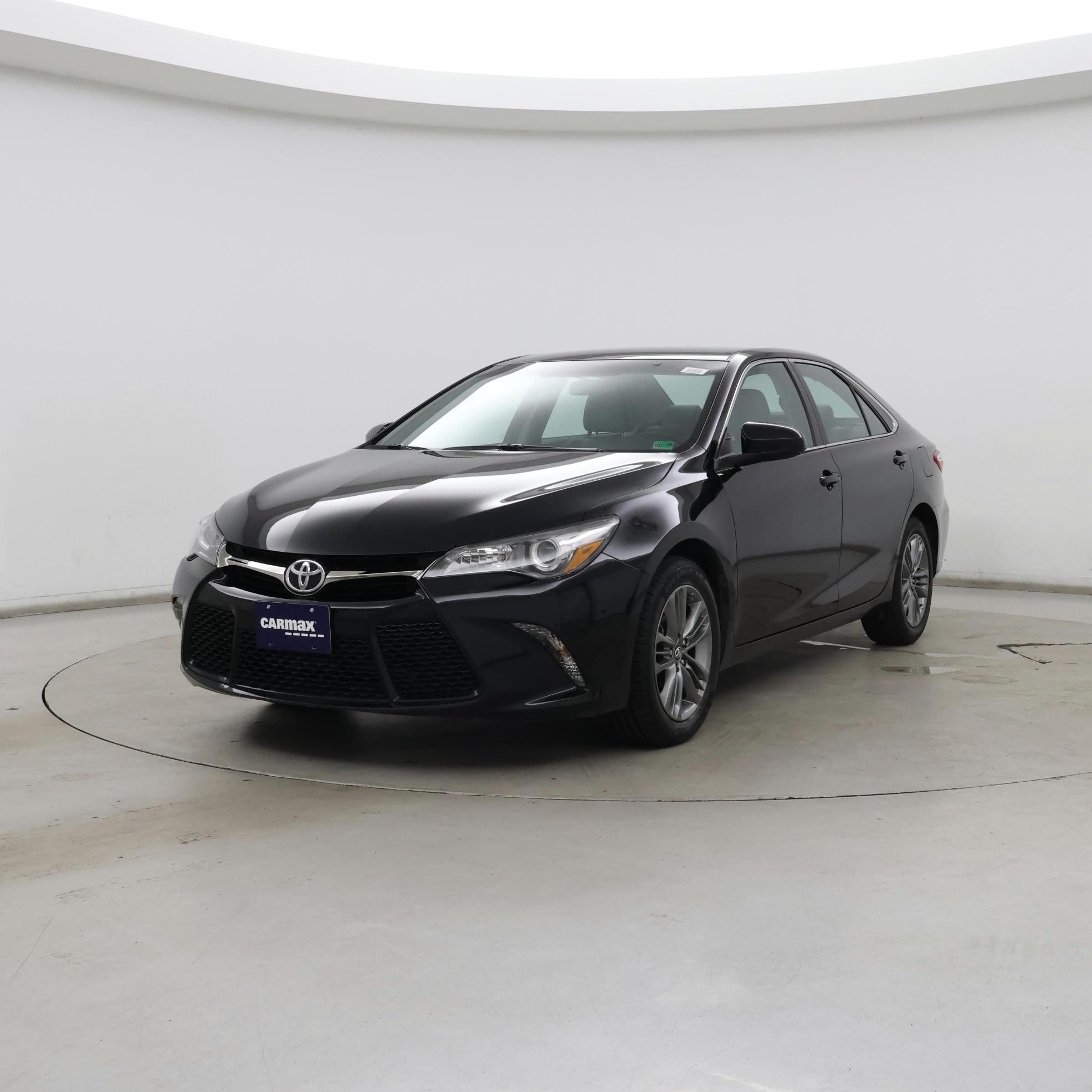 Thumbnail: 2017 Toyota Camry - 4