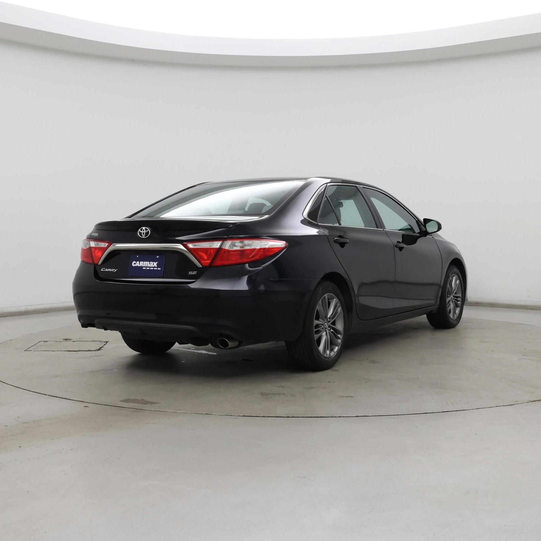 Thumbnail: 2017 Toyota Camry - 8