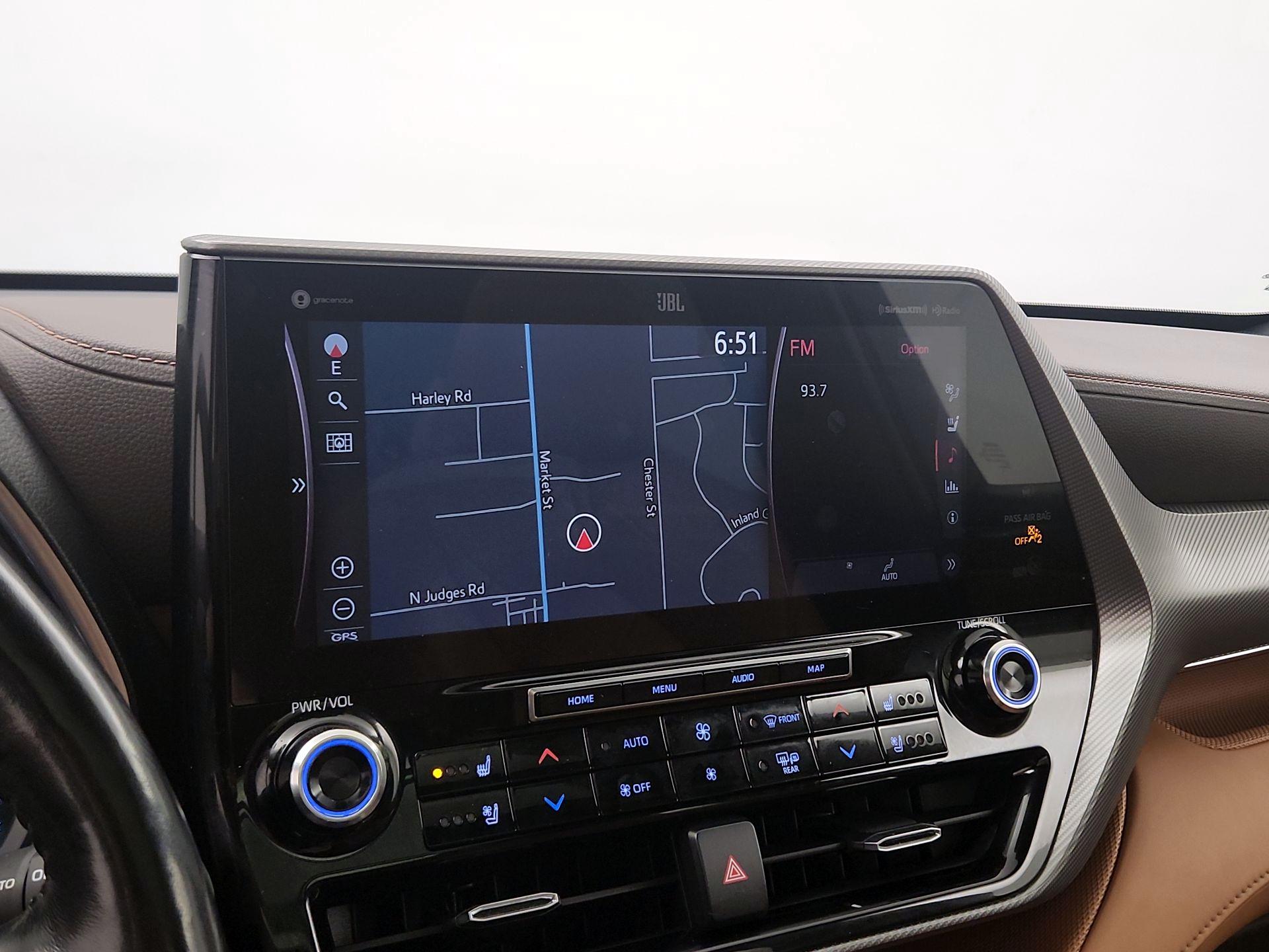 Thumbnail: 2020 Toyota Highlander - 14