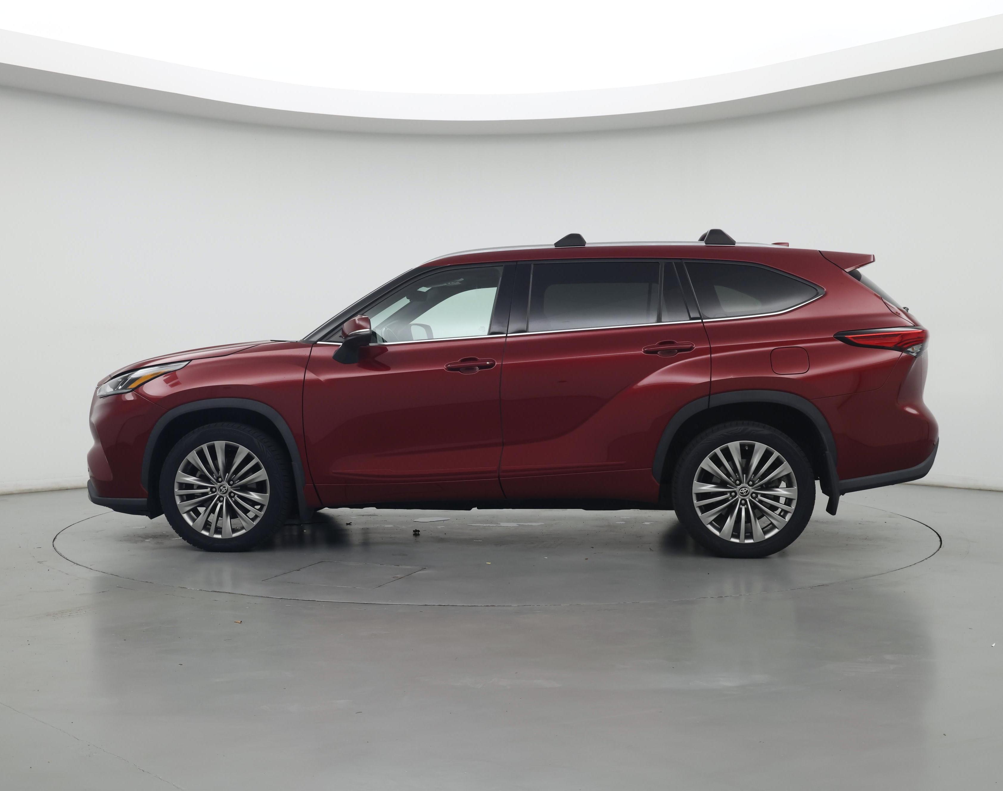 Thumbnail: 2020 Toyota Highlander - 4