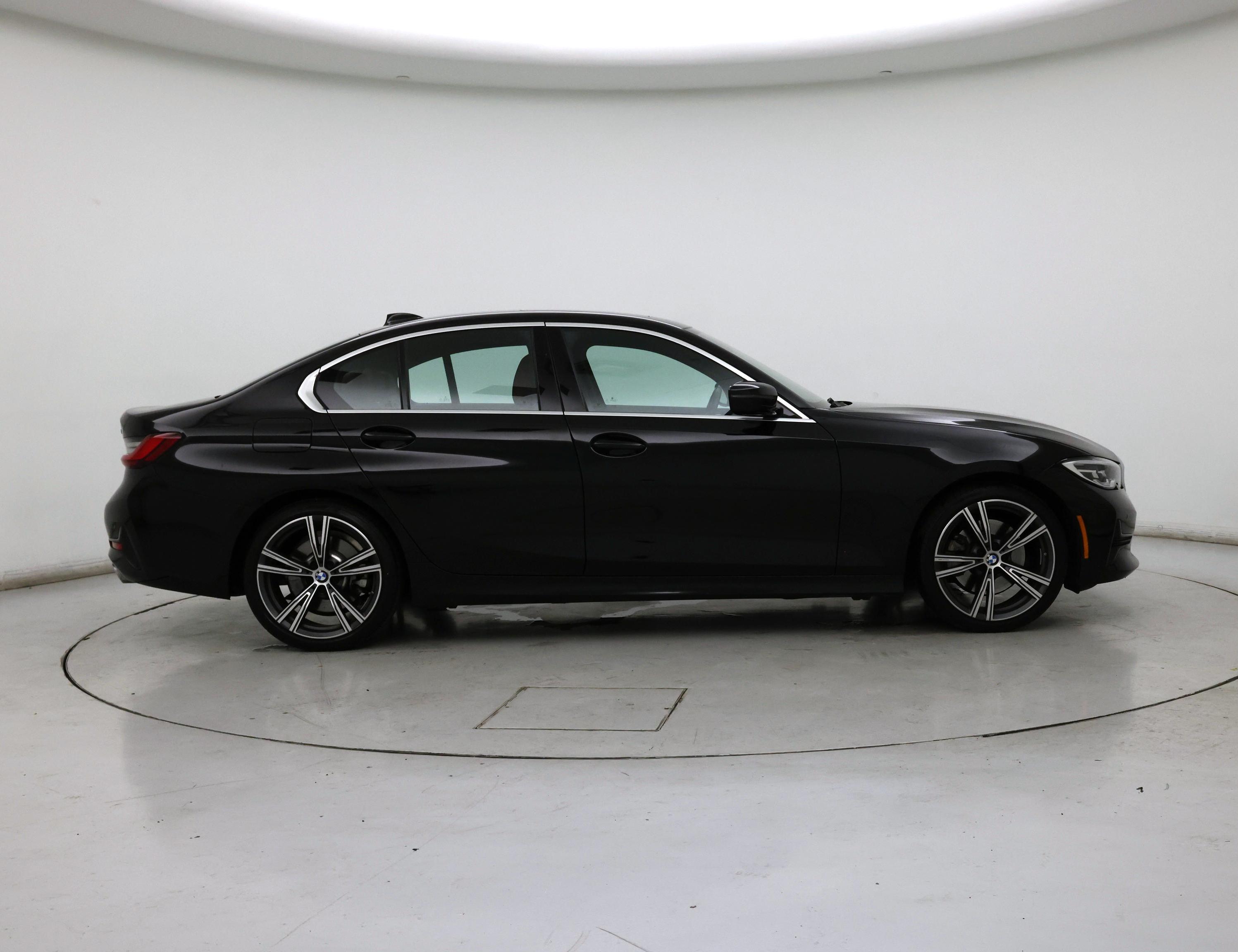 Thumbnail: 2022 BMW 3 Series - 7