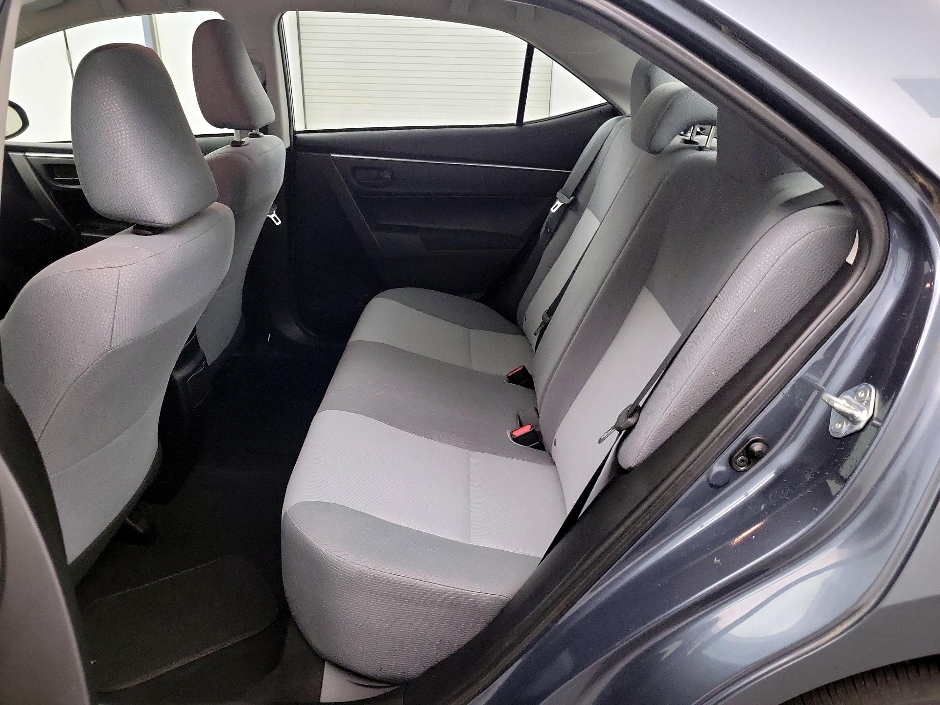 Thumbnail: 2016 Toyota Corolla - 18