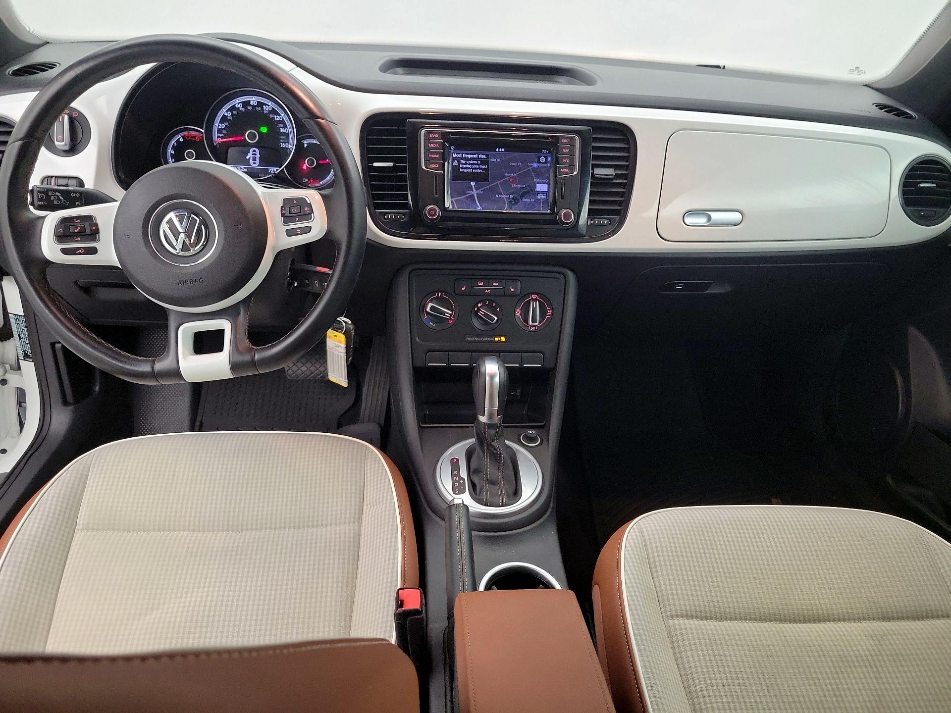 Thumbnail: 2017 Volkswagen Beetle - 9