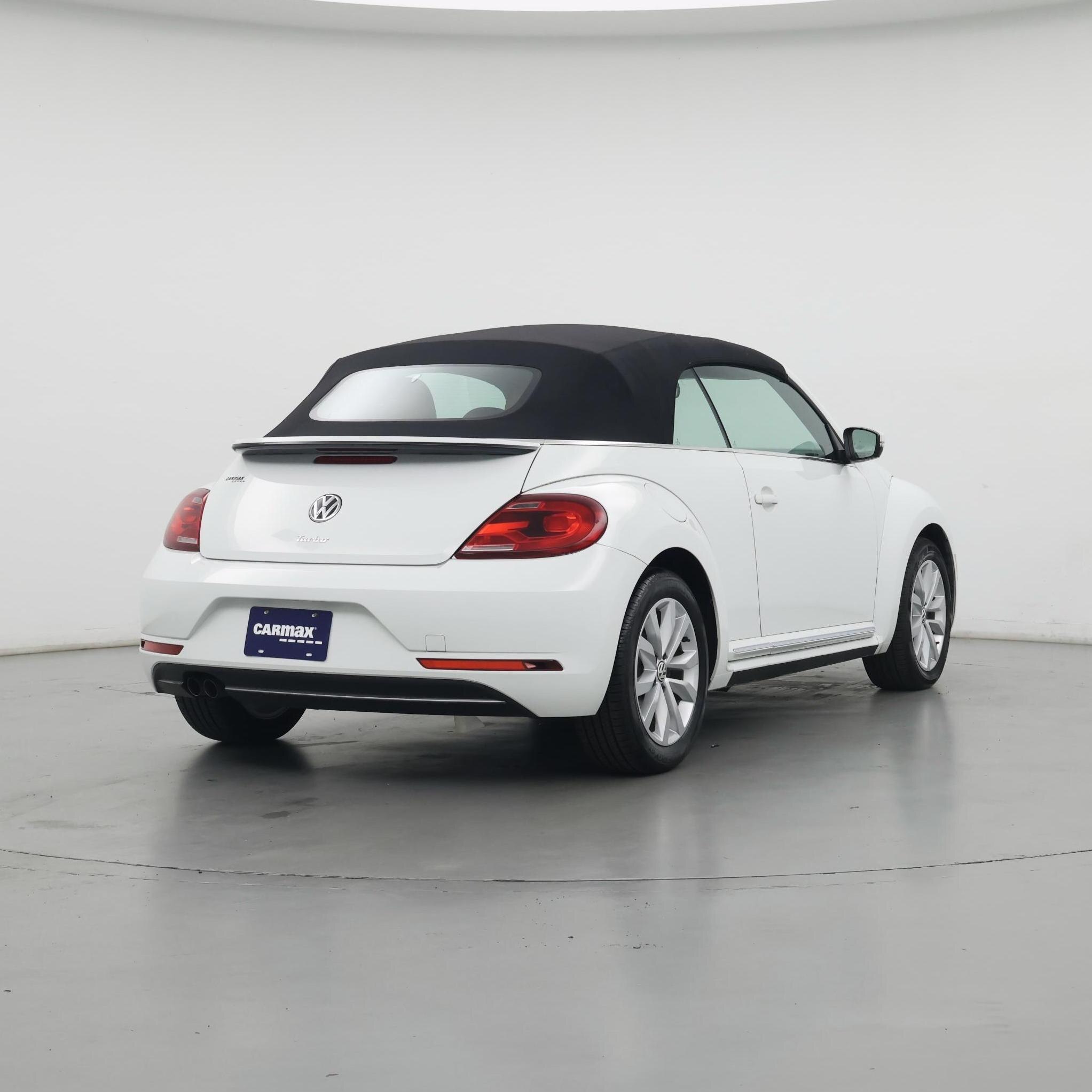 Thumbnail: 2017 Volkswagen Beetle - 8
