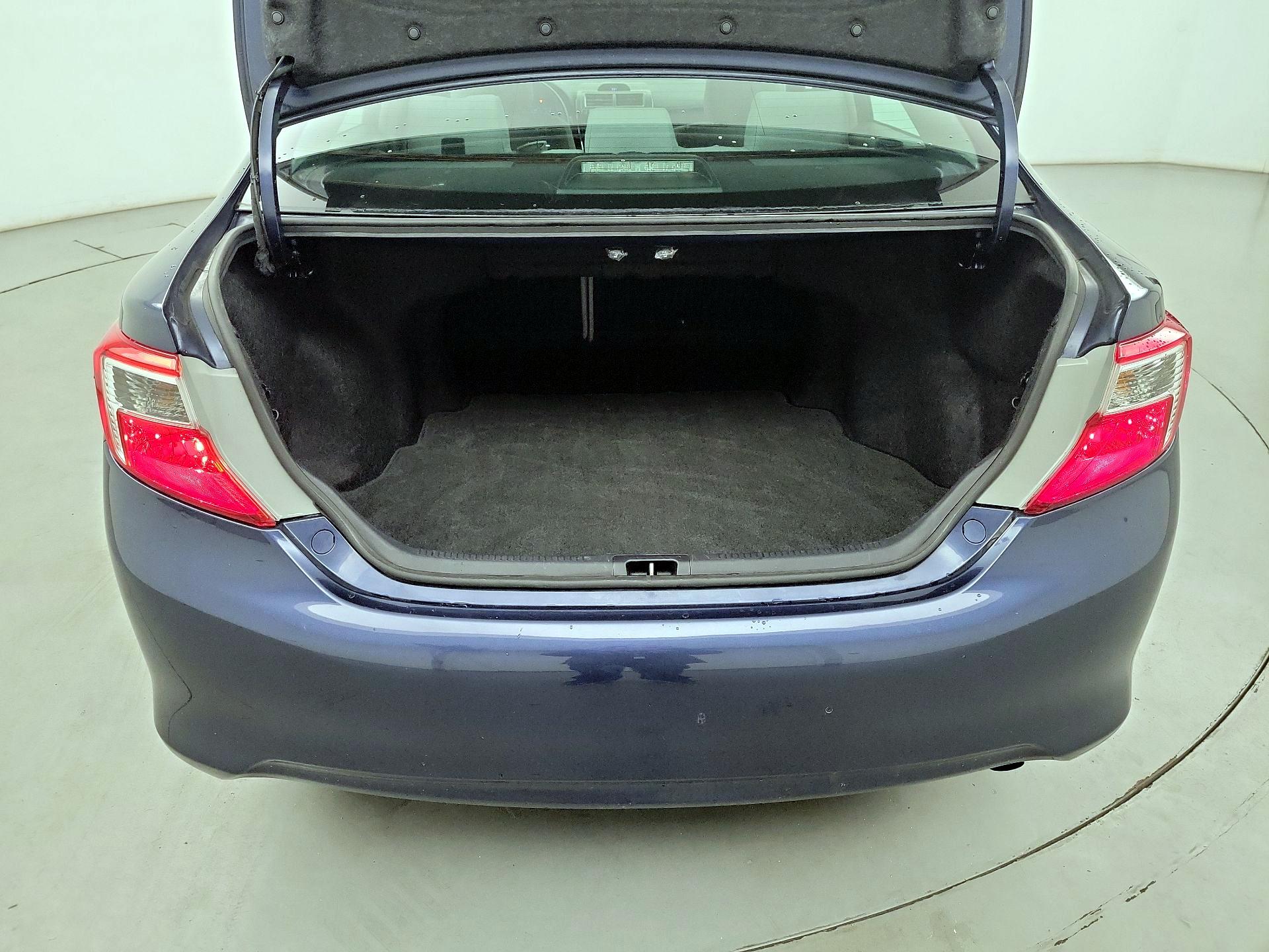 Thumbnail: 2014 Toyota Camry - 19