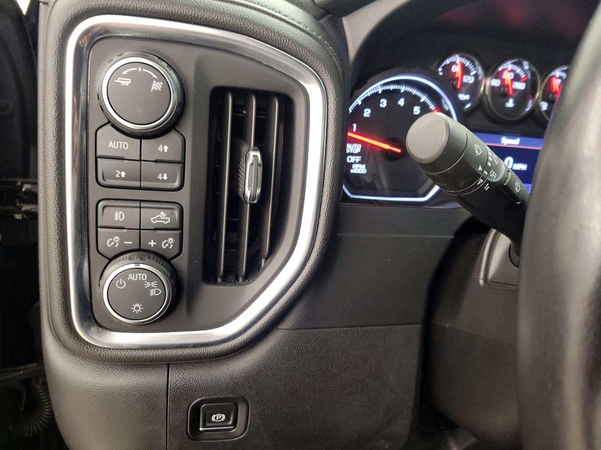 Thumbnail: 2019 Chevrolet Silverado 1500 - 13