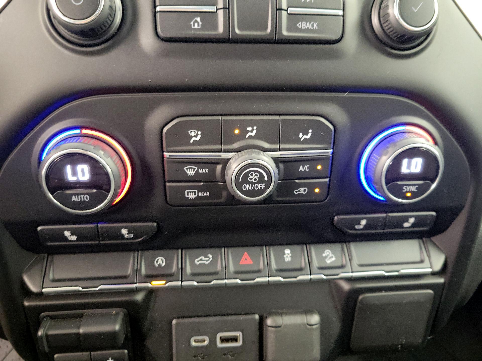 Thumbnail: 2019 Chevrolet Silverado 1500 - 16