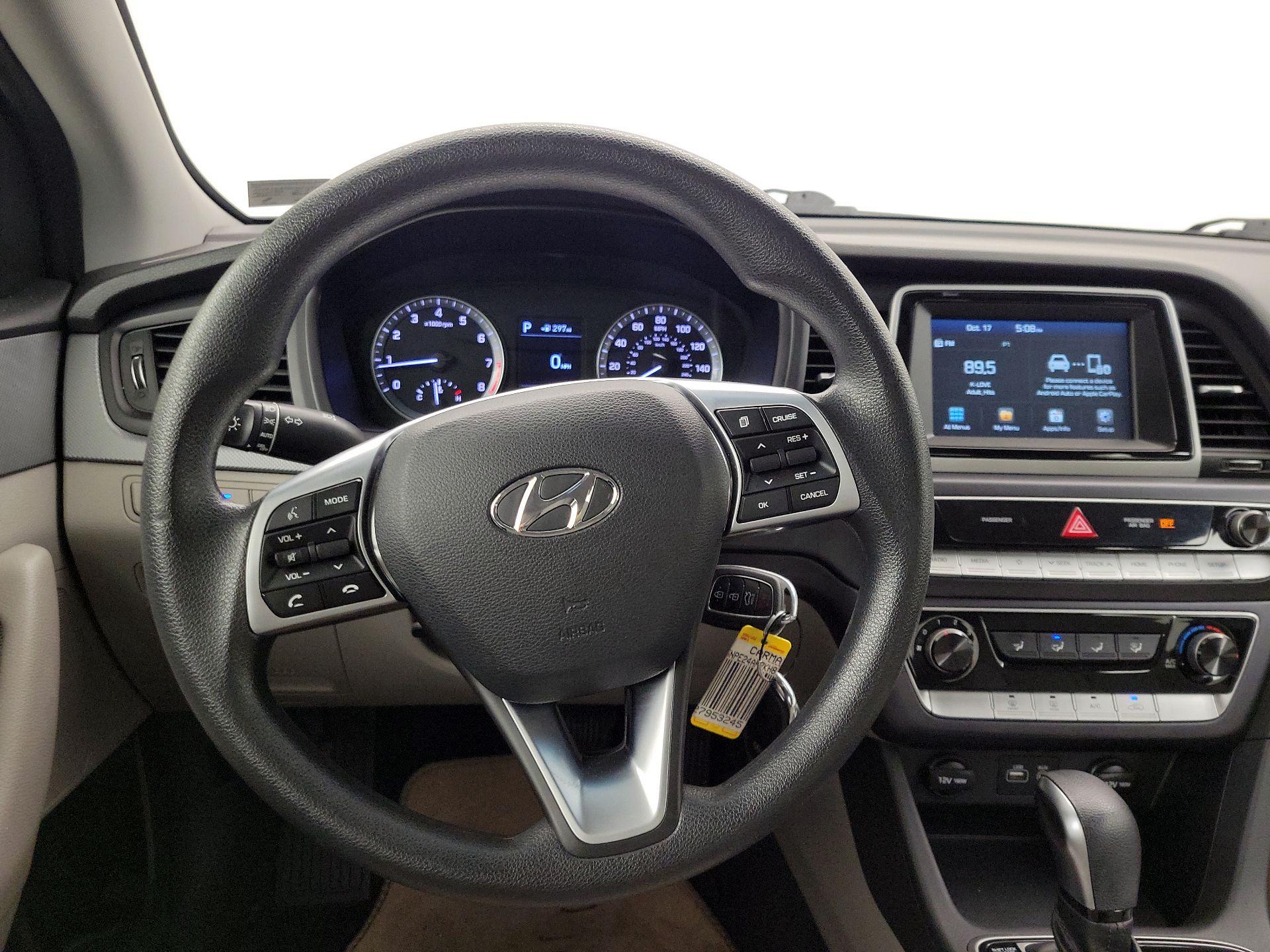 Thumbnail: 2019 Hyundai Sonata - 10