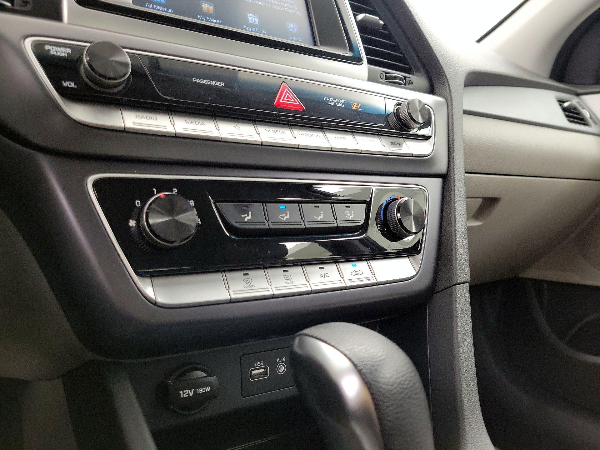 Thumbnail: 2019 Hyundai Sonata - 16