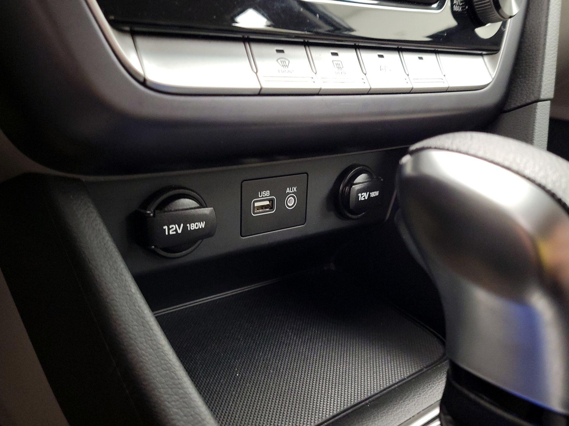 Thumbnail: 2019 Hyundai Sonata - 18