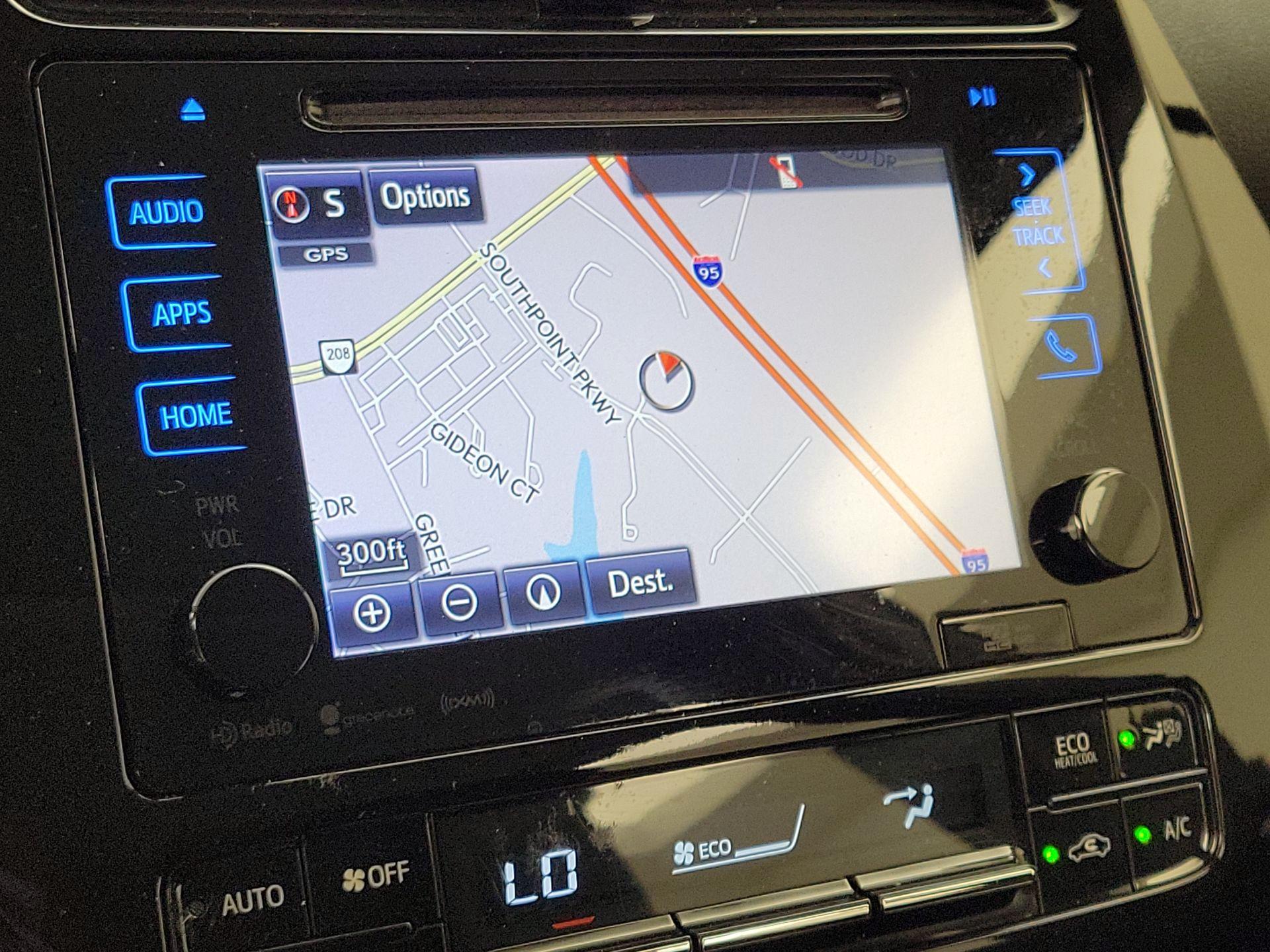 Thumbnail: 2017 Toyota Prius - 14