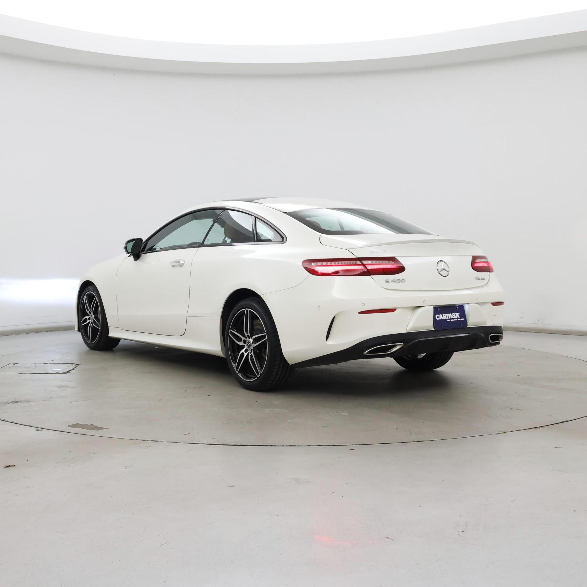 Thumbnail: 2019 Mercedes-Benz E-Class - 2