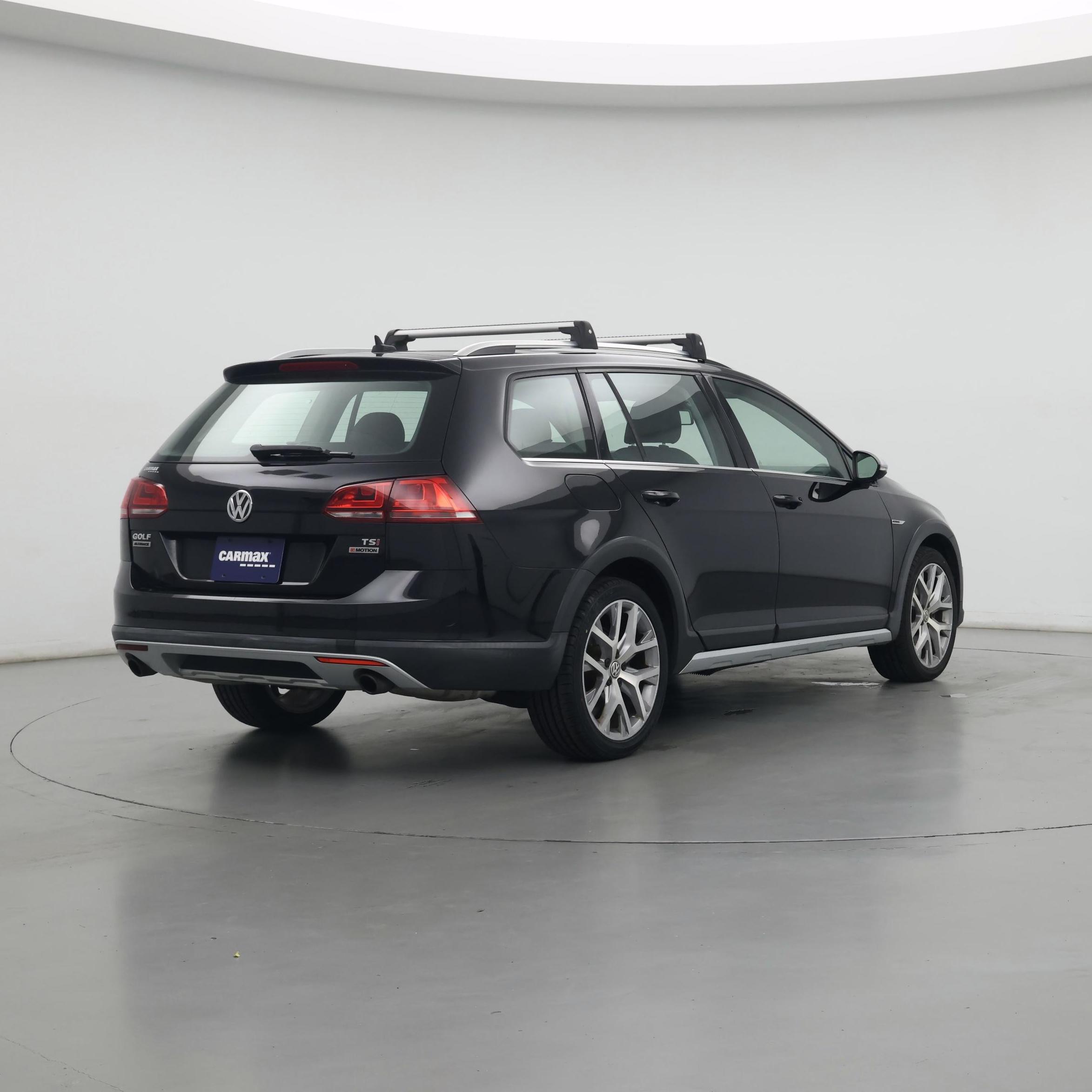 Thumbnail: 2017 Volkswagen Golf - 8