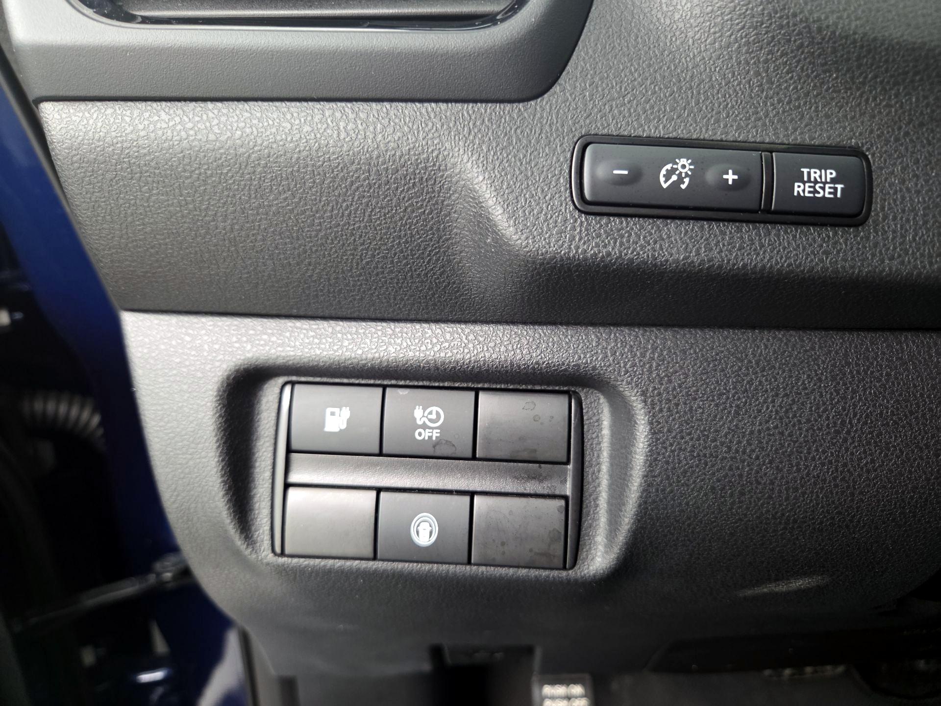 Thumbnail: 2023 Nissan Leaf - 13