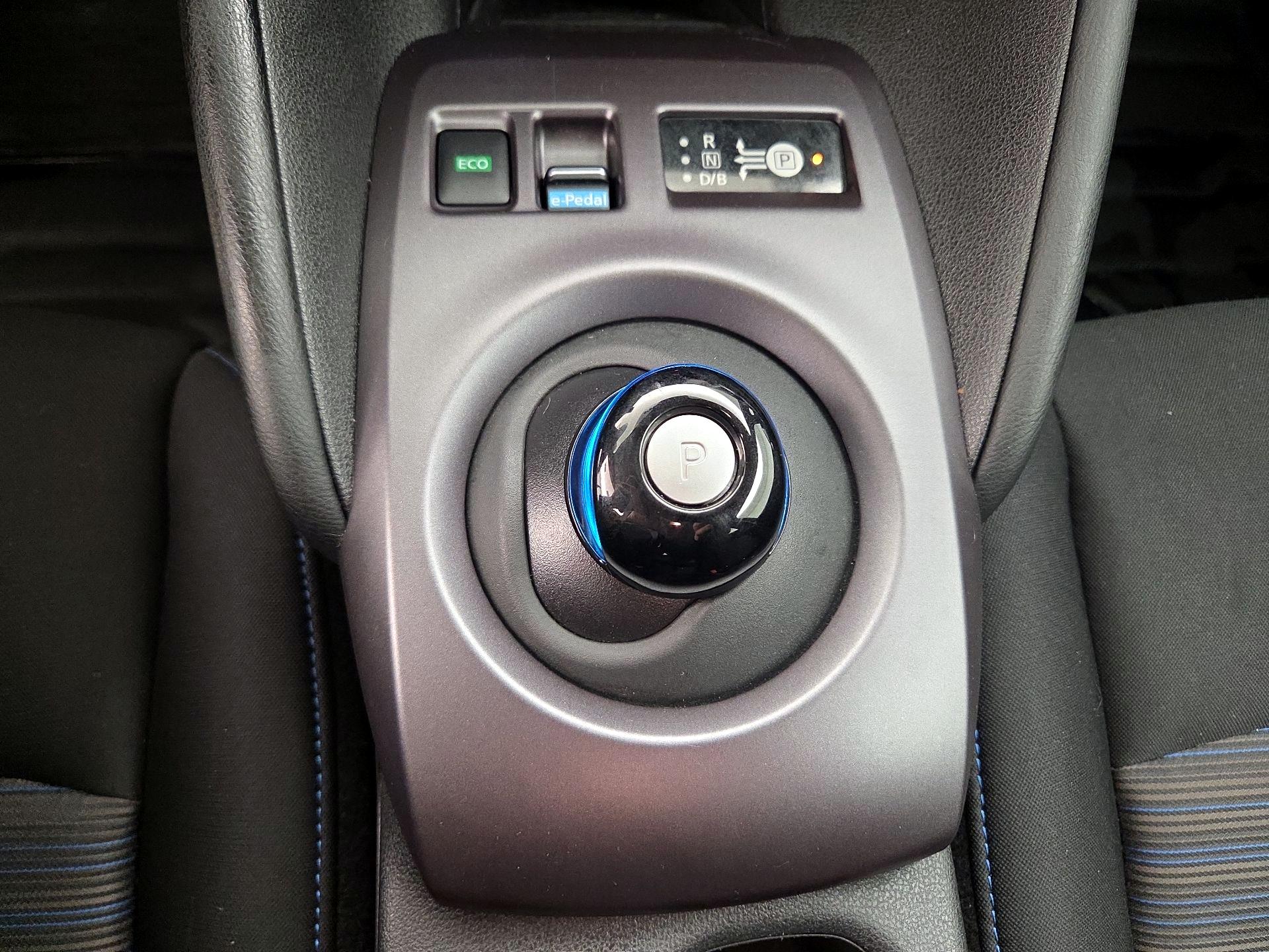 Thumbnail: 2023 Nissan Leaf - 17
