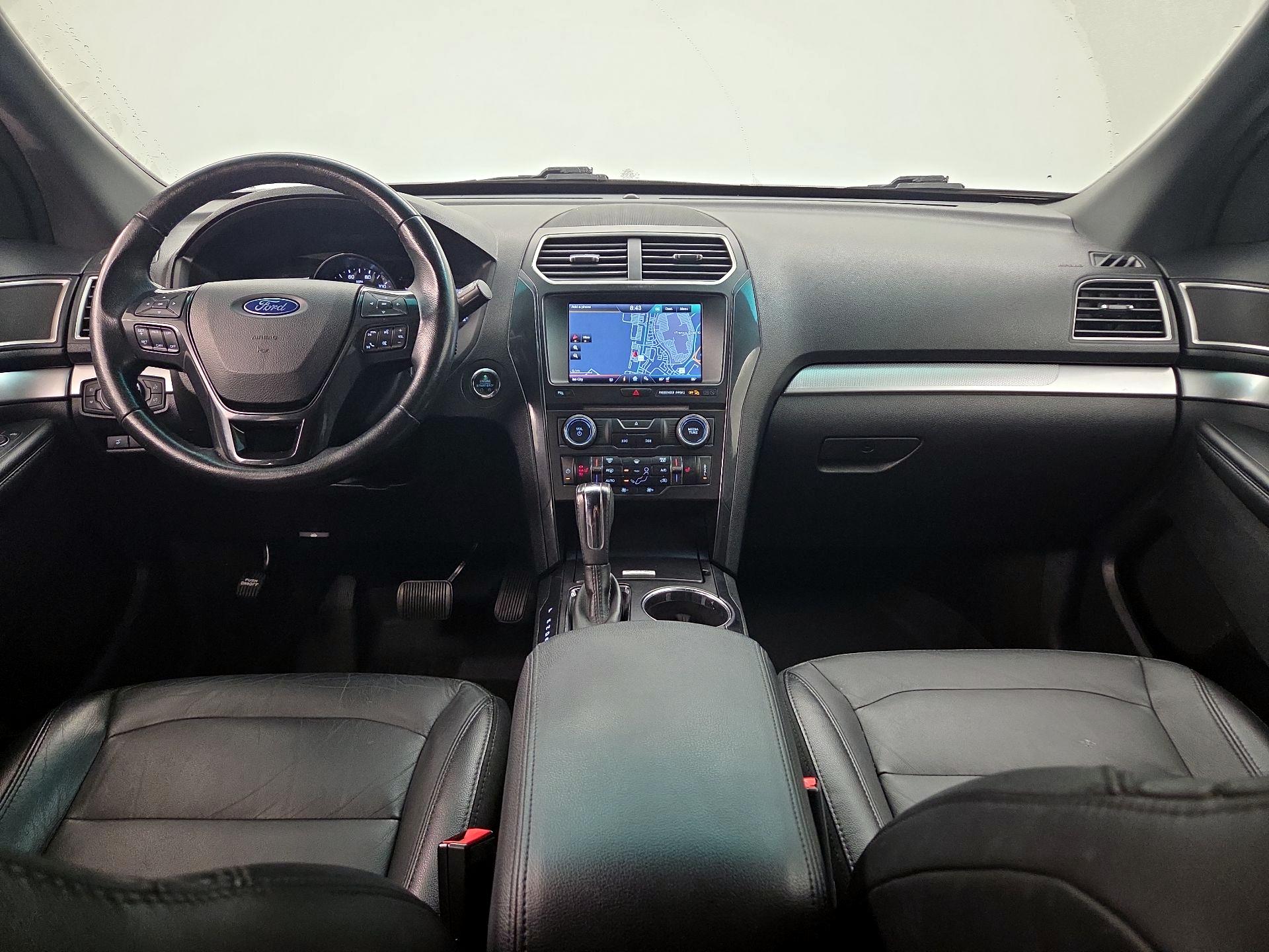 Thumbnail: 2016 Ford Explorer - 9
