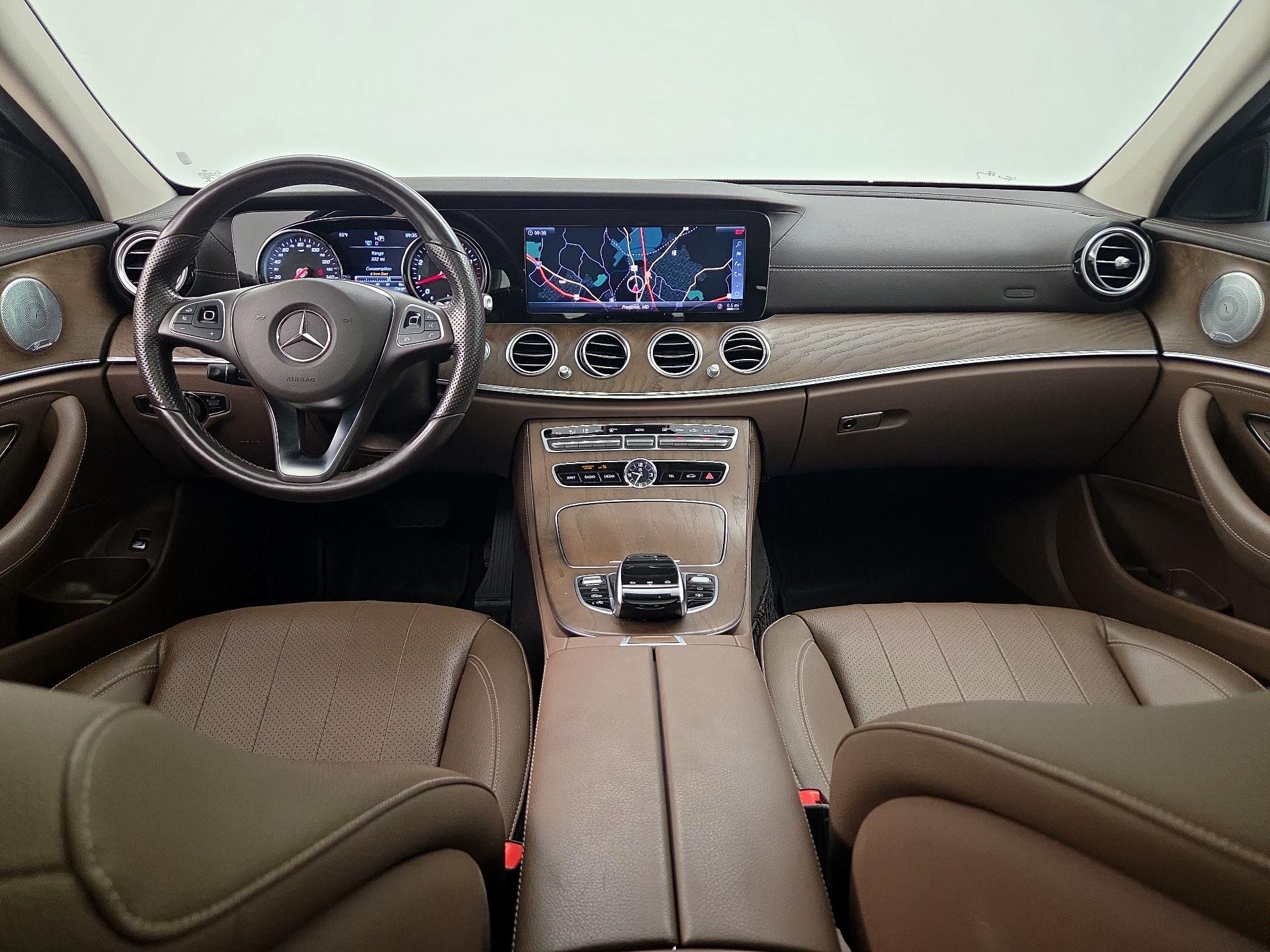 Thumbnail: 2018 Mercedes-Benz E-Class - 9