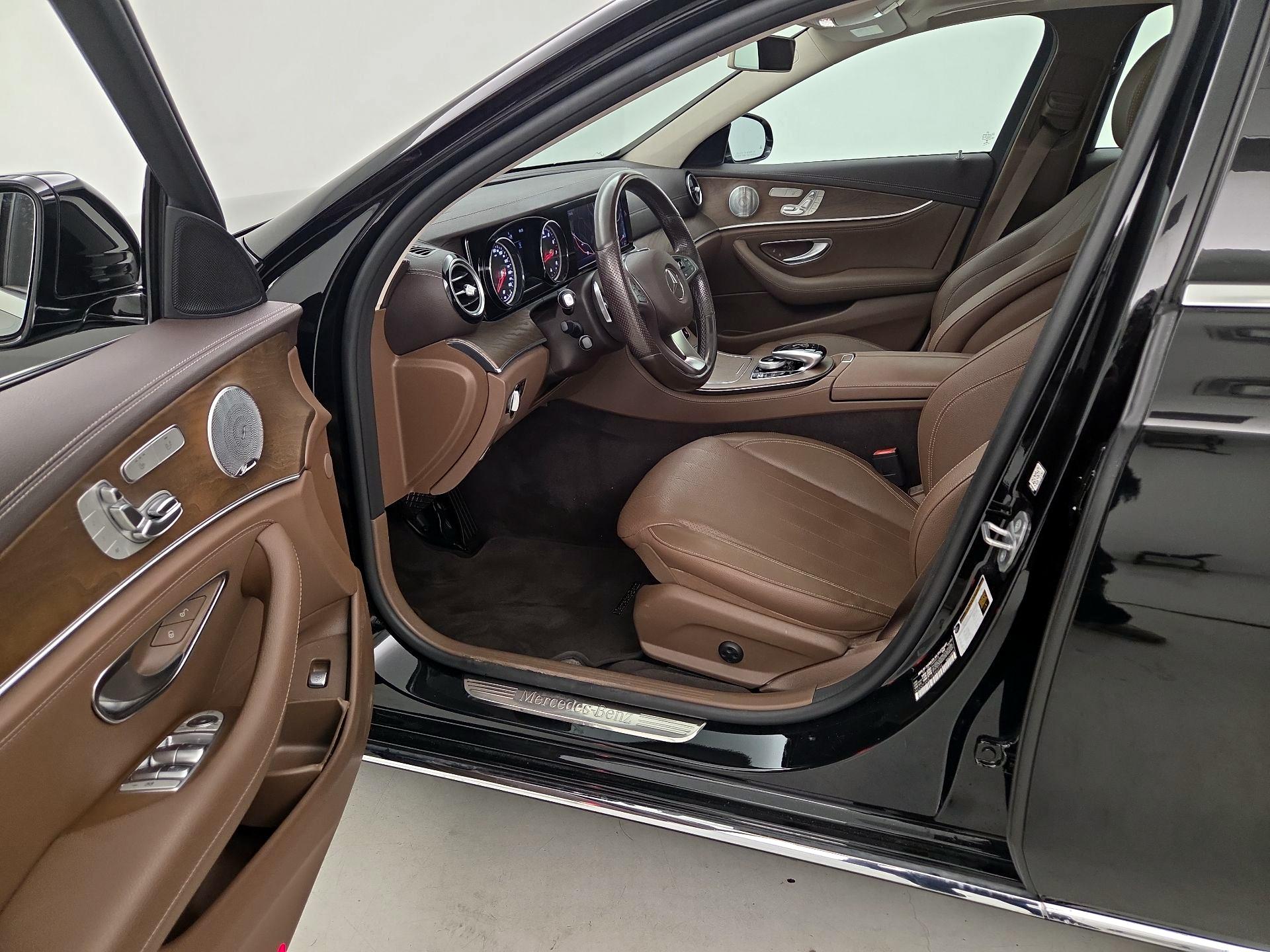 Thumbnail: 2018 Mercedes-Benz E-Class - 11