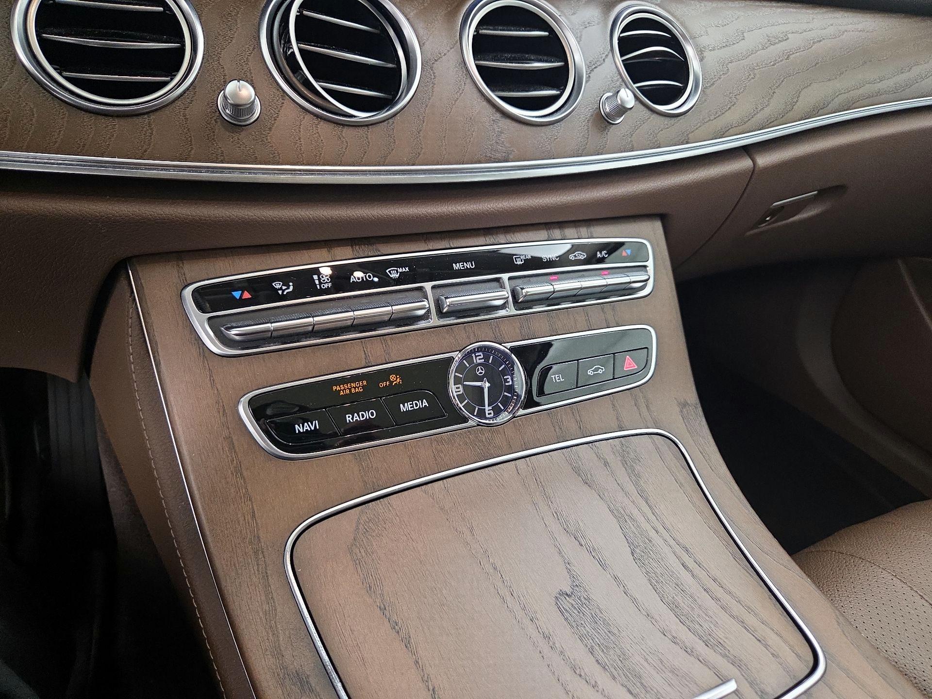 Thumbnail: 2018 Mercedes-Benz E-Class - 17
