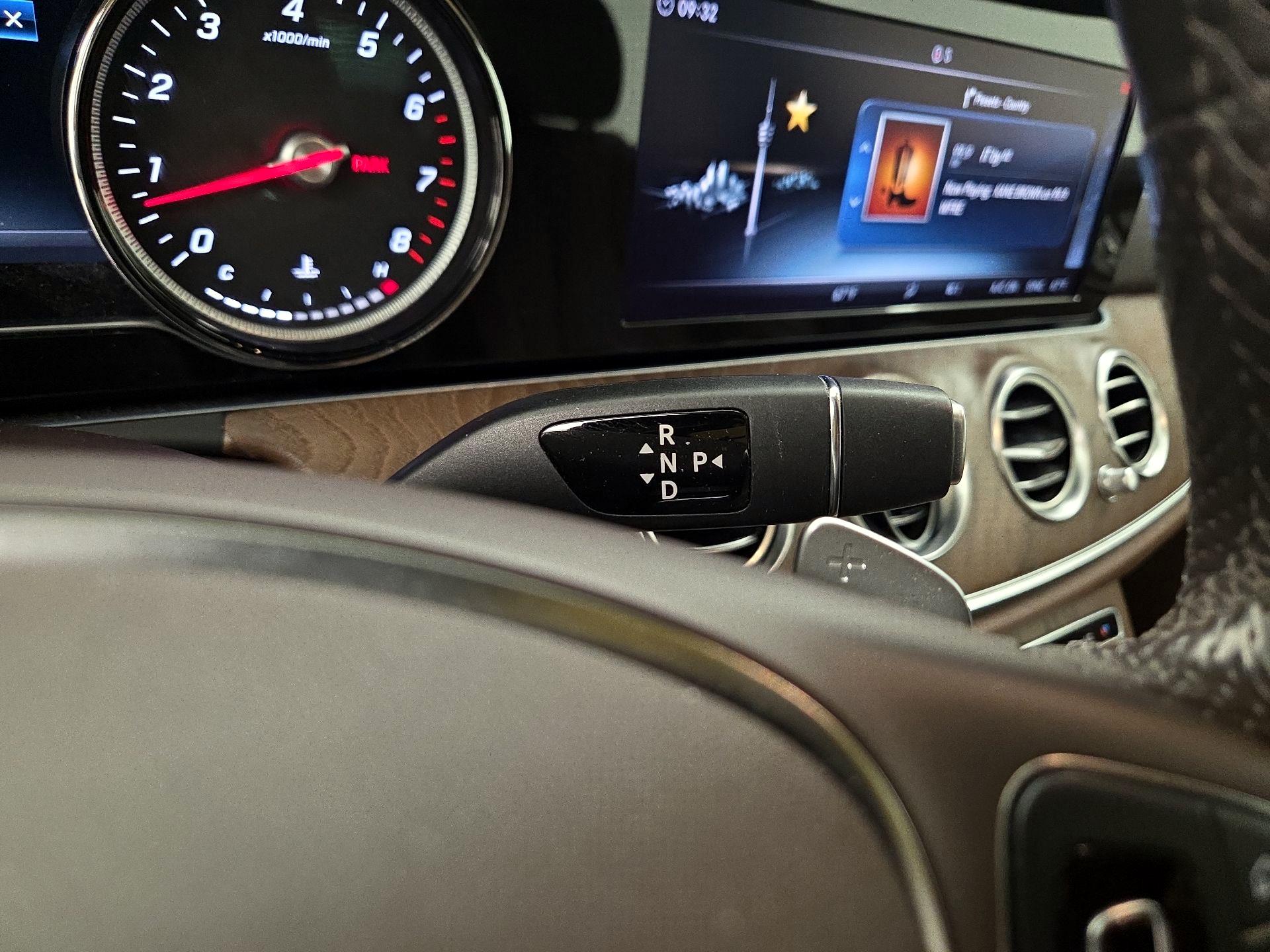 Thumbnail: 2018 Mercedes-Benz E-Class - 18