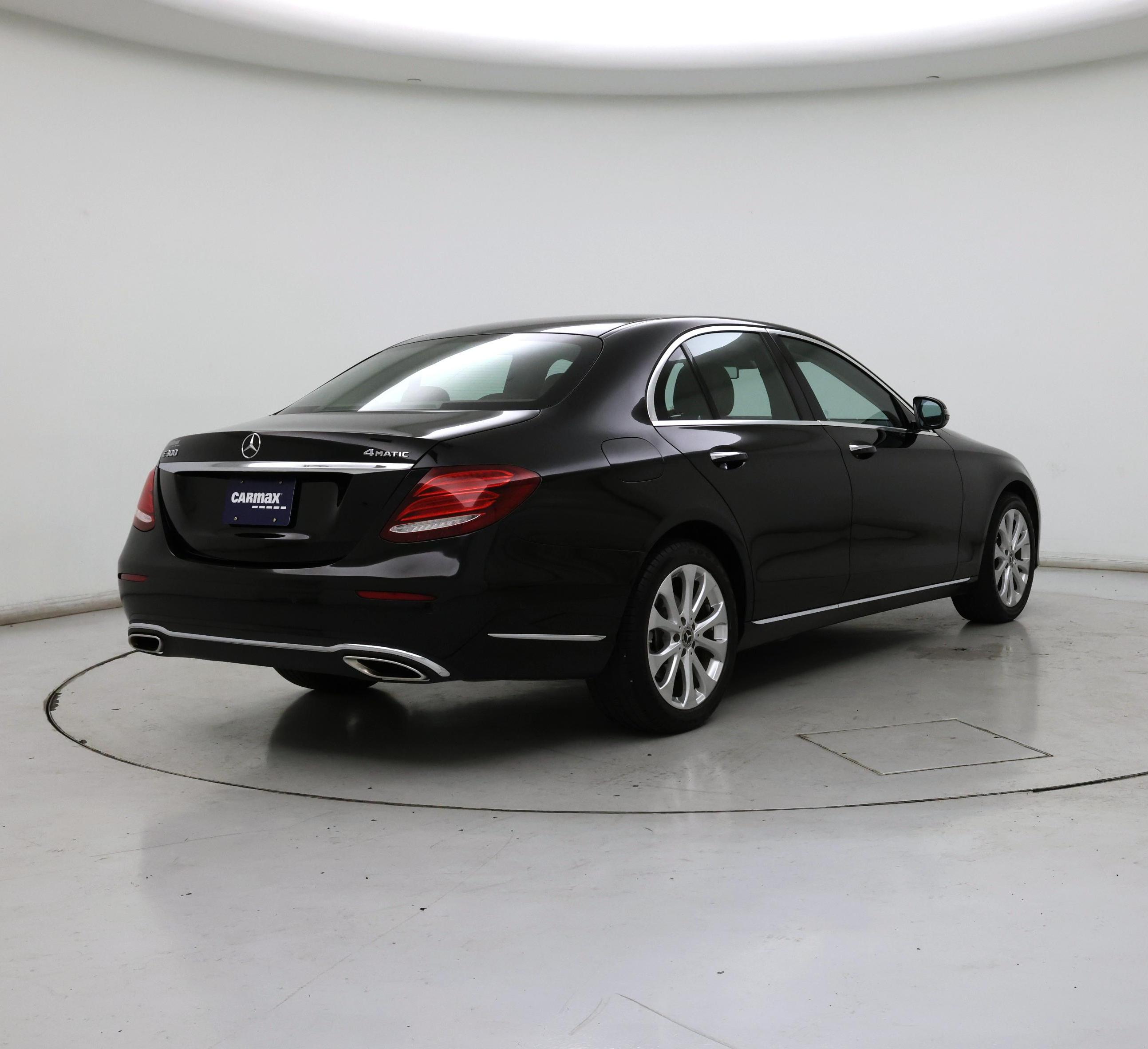 Thumbnail: 2018 Mercedes-Benz E-Class - 8
