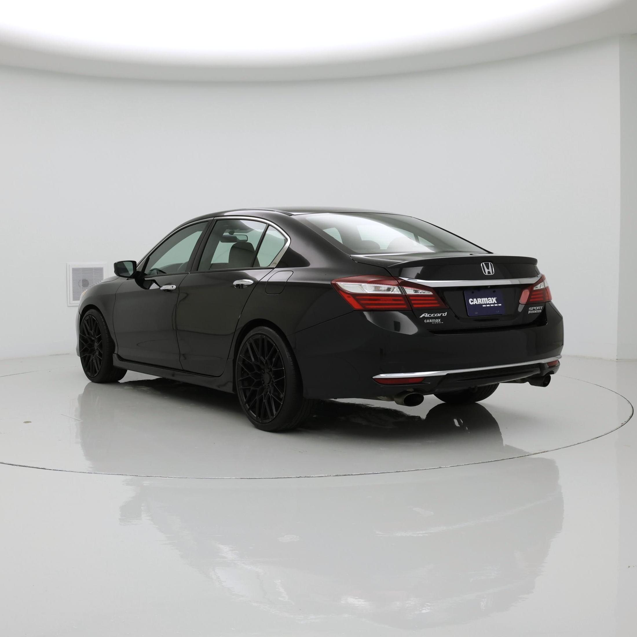 Thumbnail: 2017 Honda Accord - 2