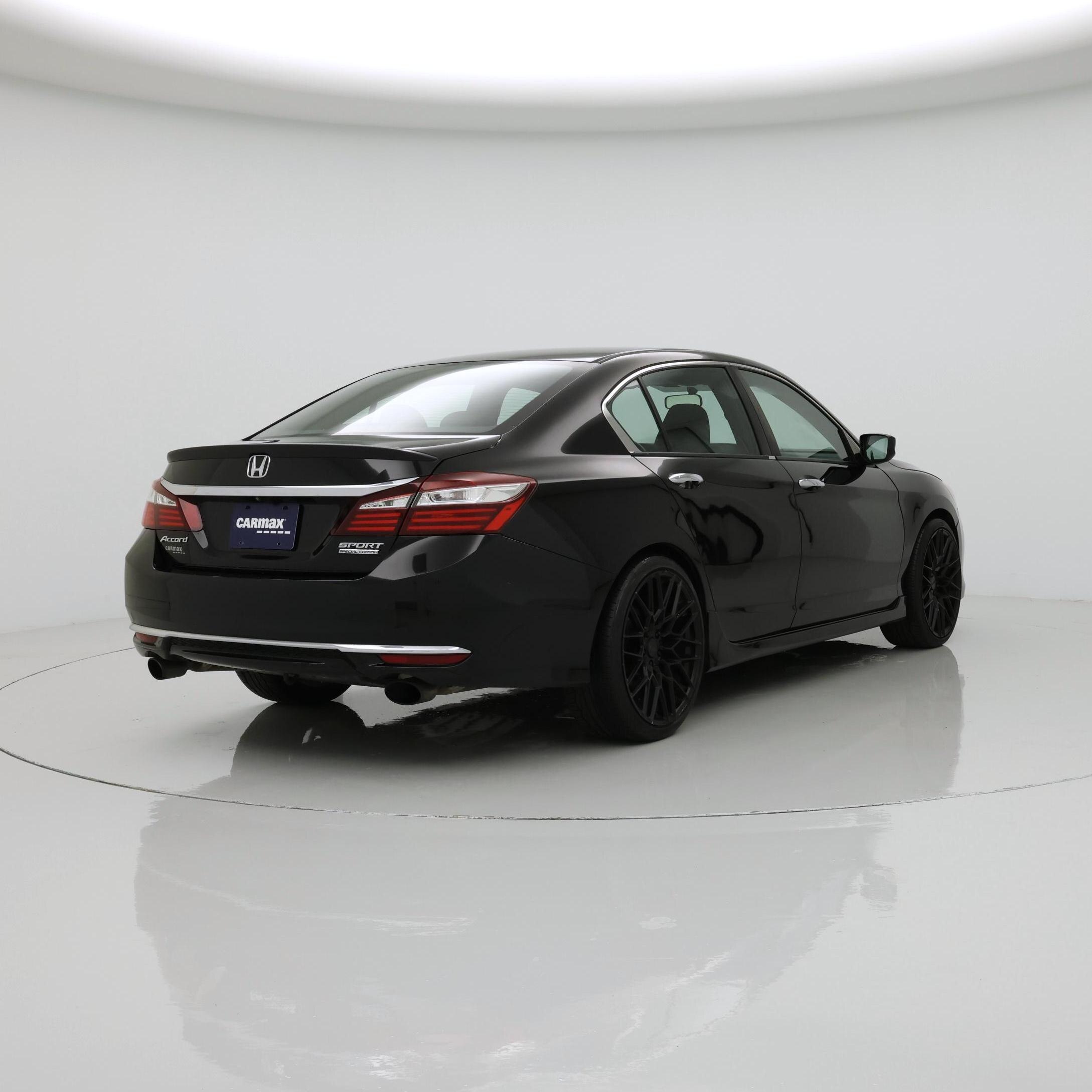 Thumbnail: 2017 Honda Accord - 8