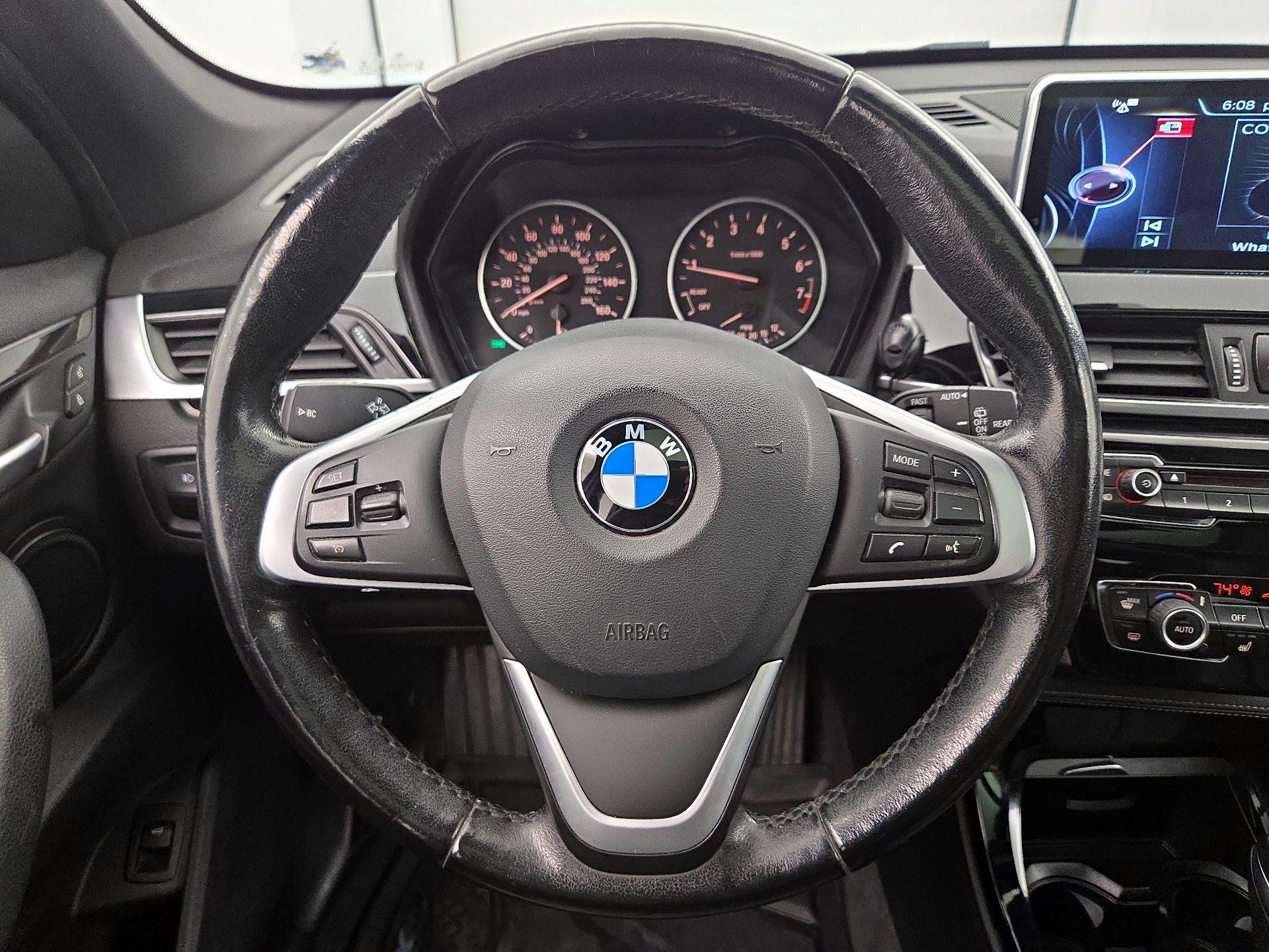 Thumbnail: 2016 BMW X1 - 10