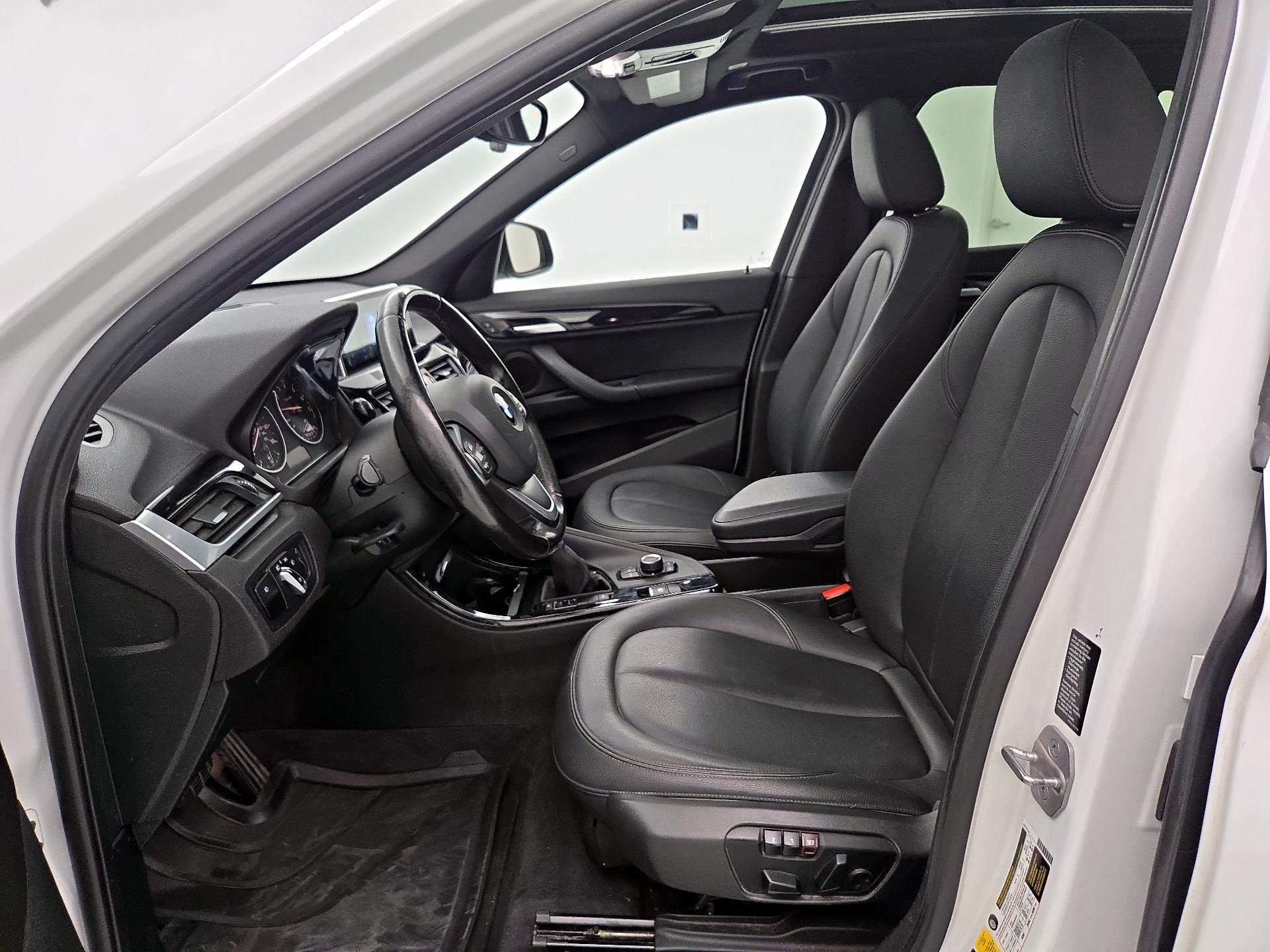 Thumbnail: 2016 BMW X1 - 11