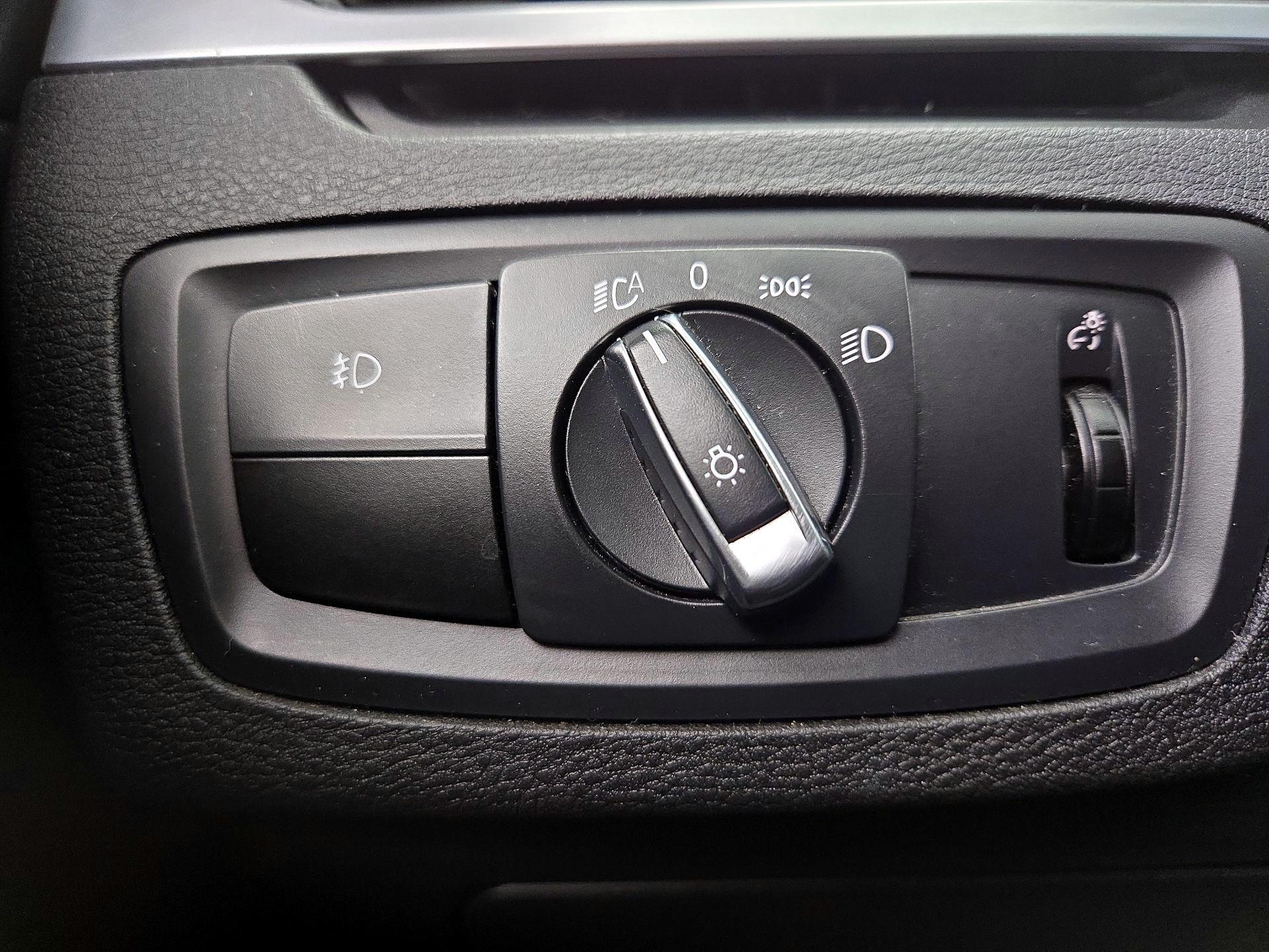 Thumbnail: 2016 BMW X1 - 13