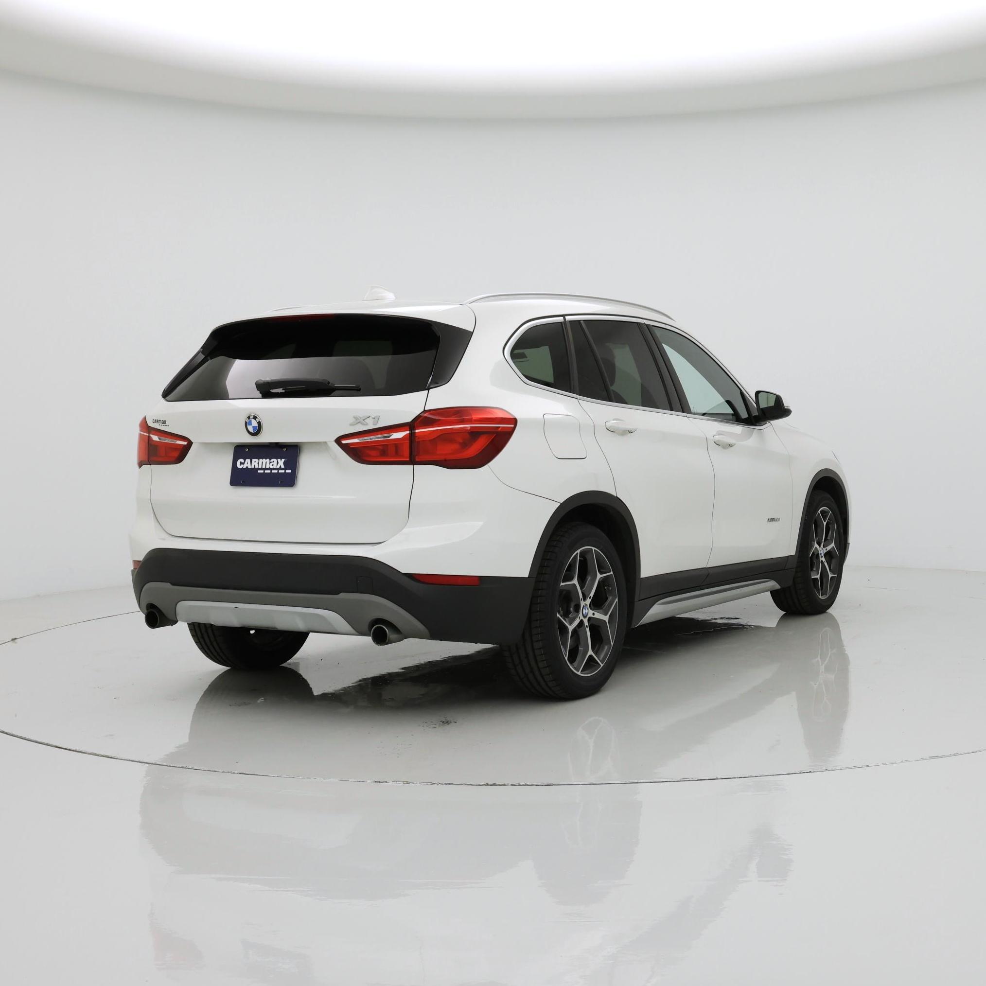 Thumbnail: 2016 BMW X1 - 8