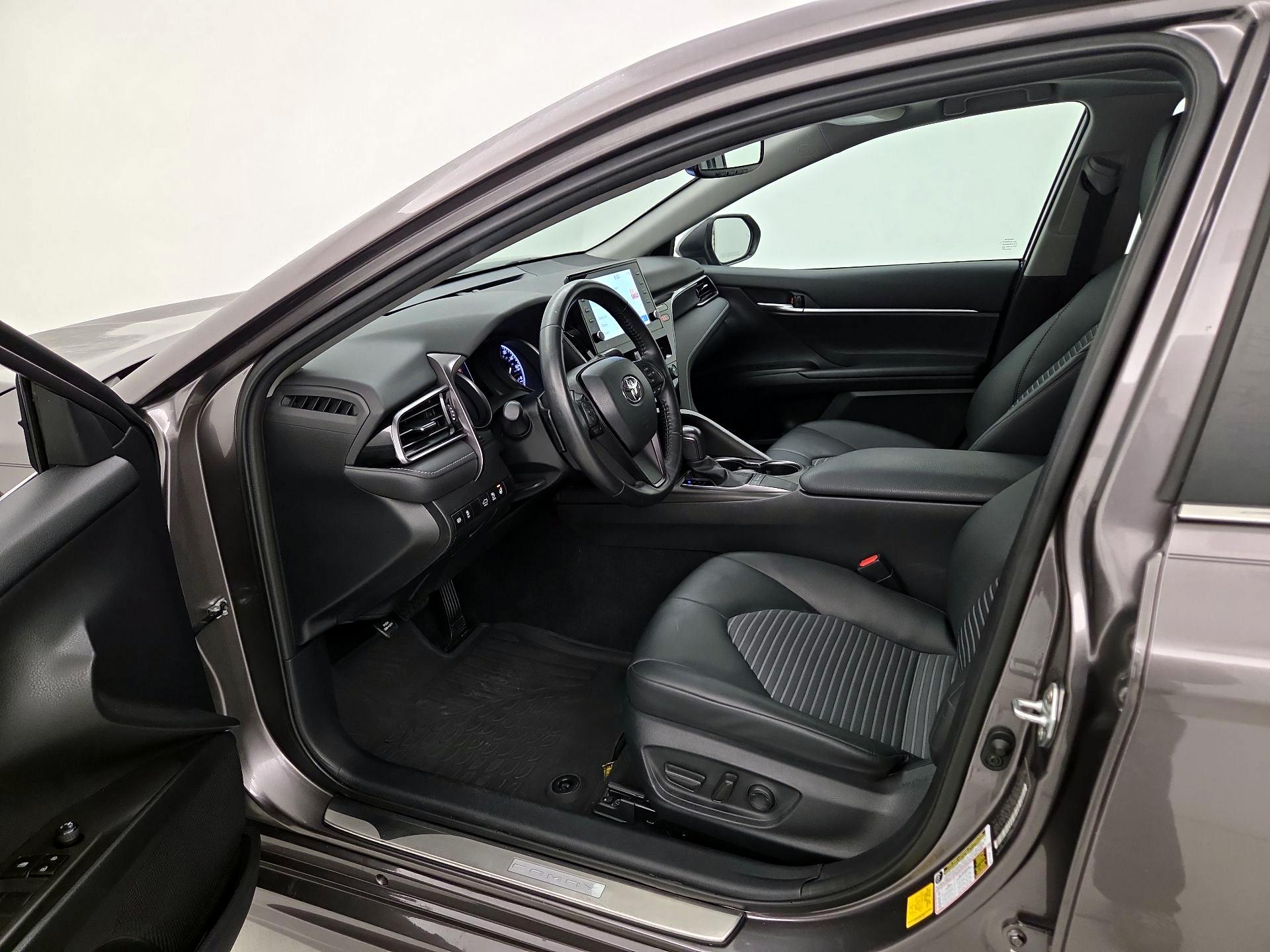 Thumbnail: 2023 Toyota Camry - 11