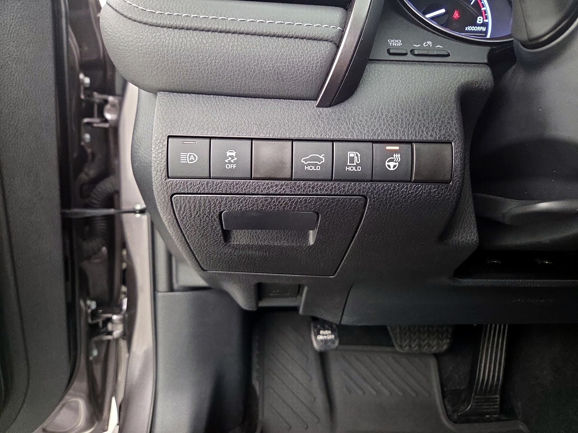 Thumbnail: 2023 Toyota Camry - 13