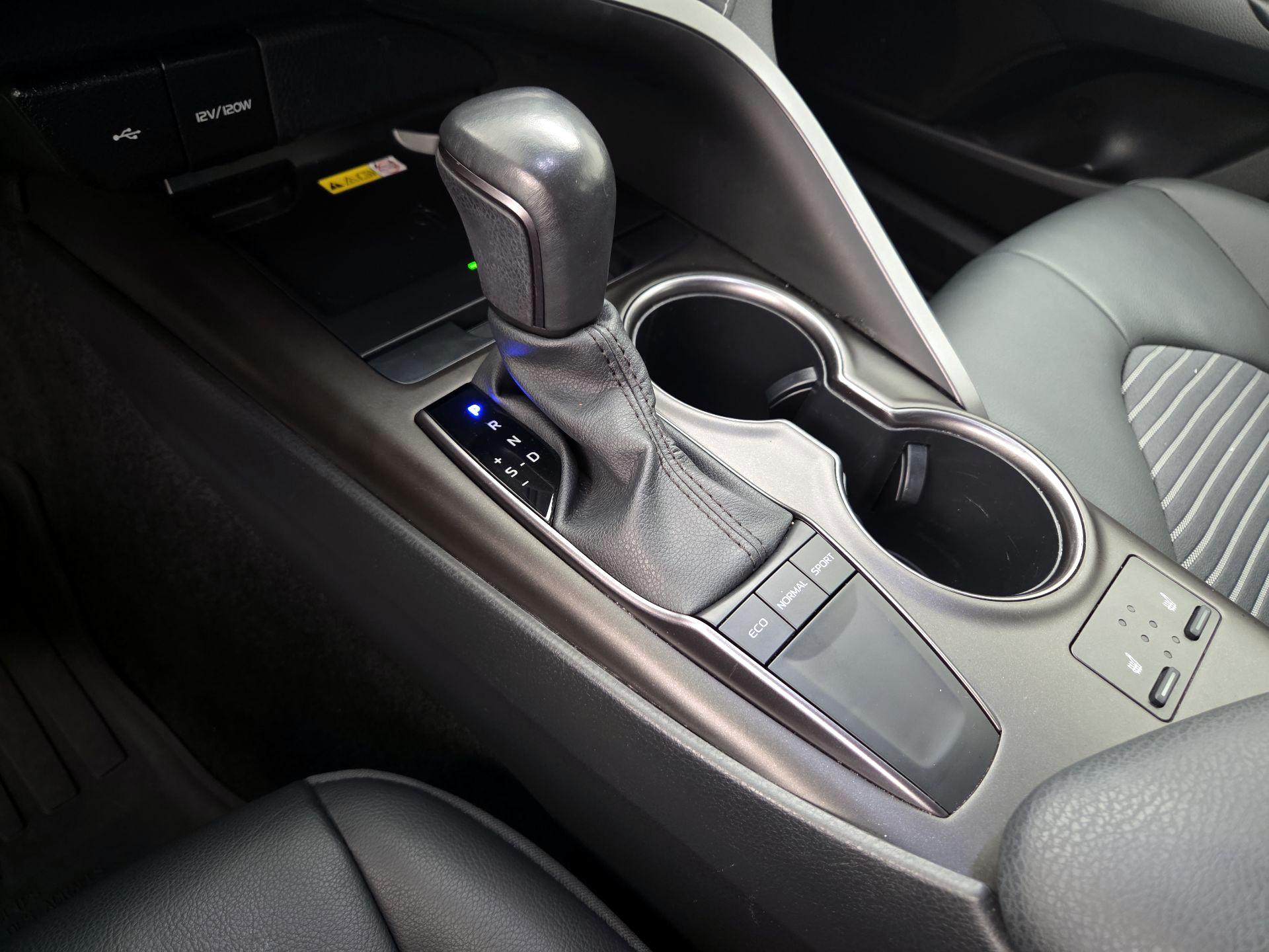 Thumbnail: 2023 Toyota Camry - 17