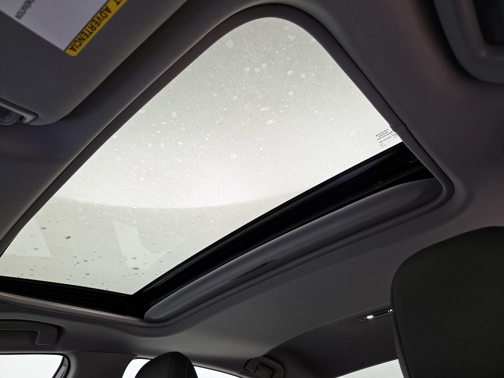 Thumbnail: 2023 Toyota Camry - 19