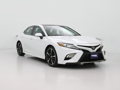 White 2018 Toyota Camry XSE