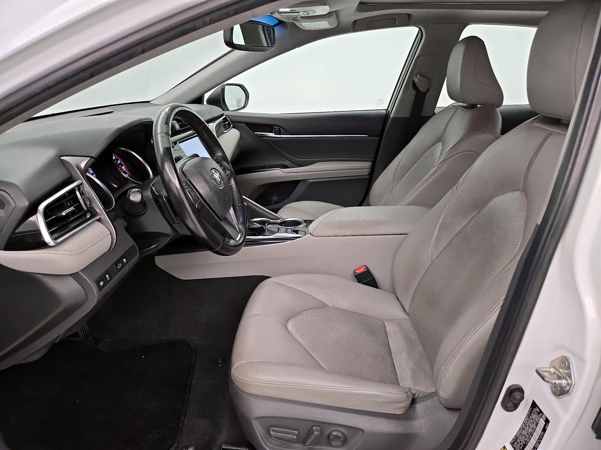 Thumbnail: 2018 Toyota Camry - 11