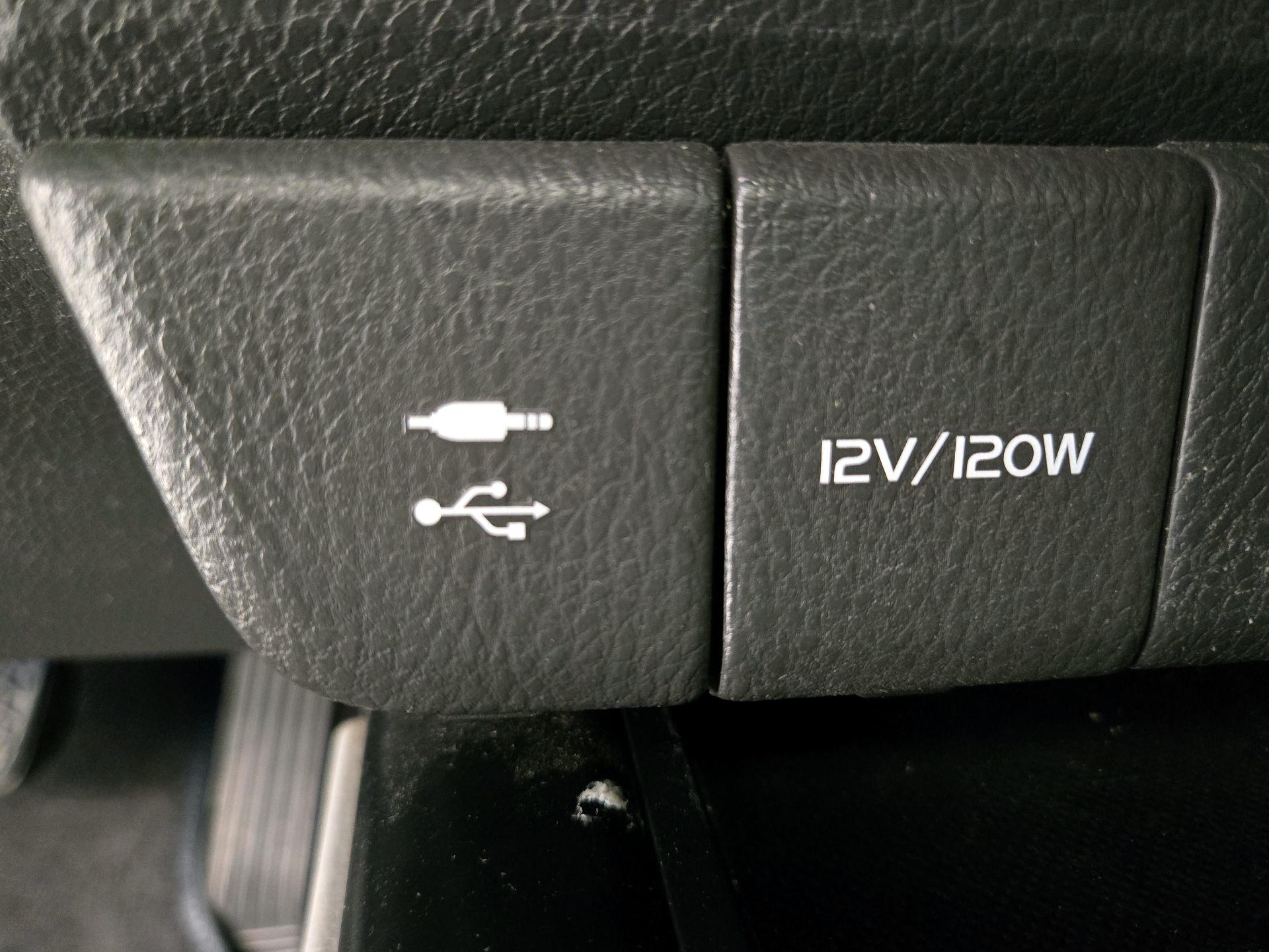 Thumbnail: 2018 Toyota Camry - 18