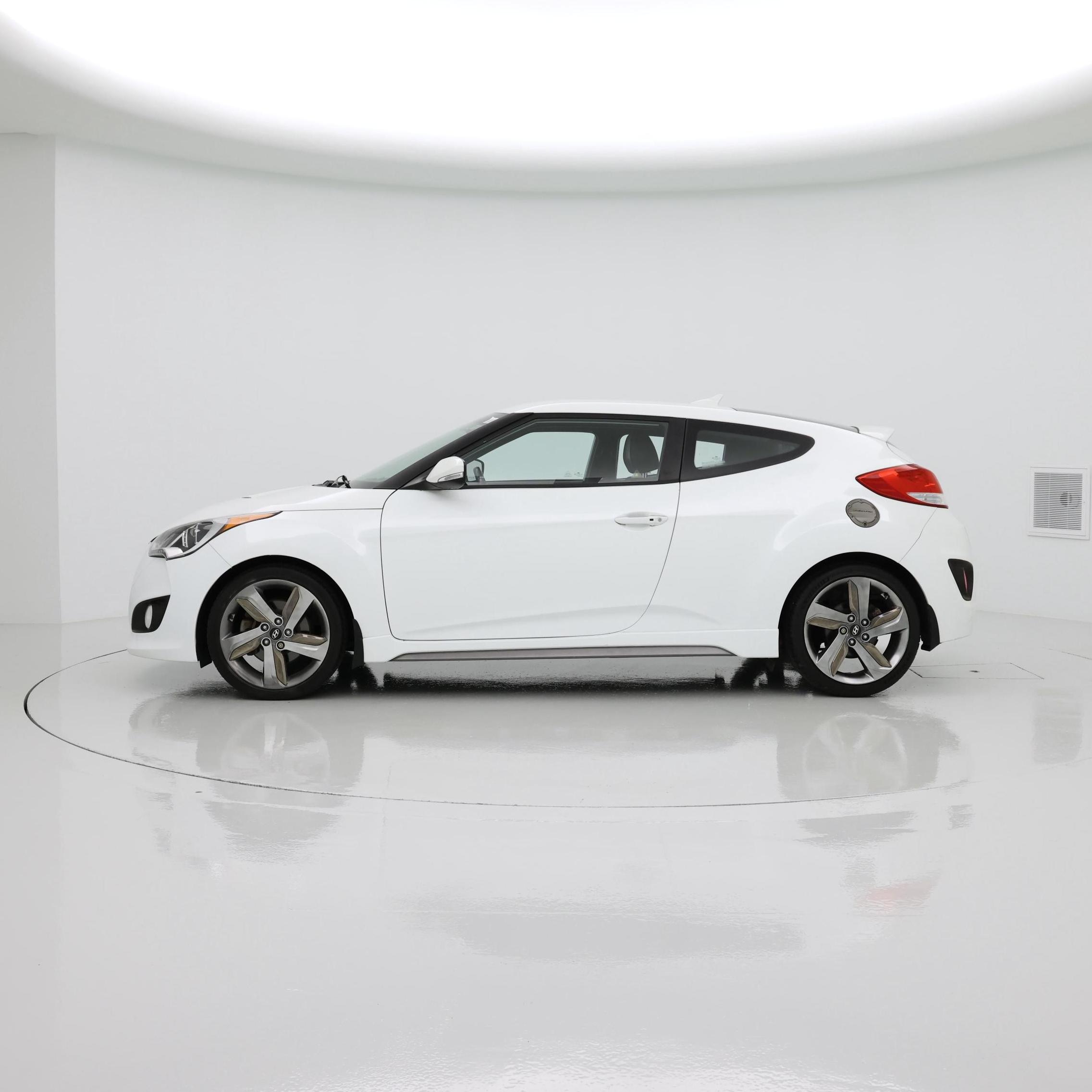 Thumbnail: 2015 Hyundai Veloster - 3