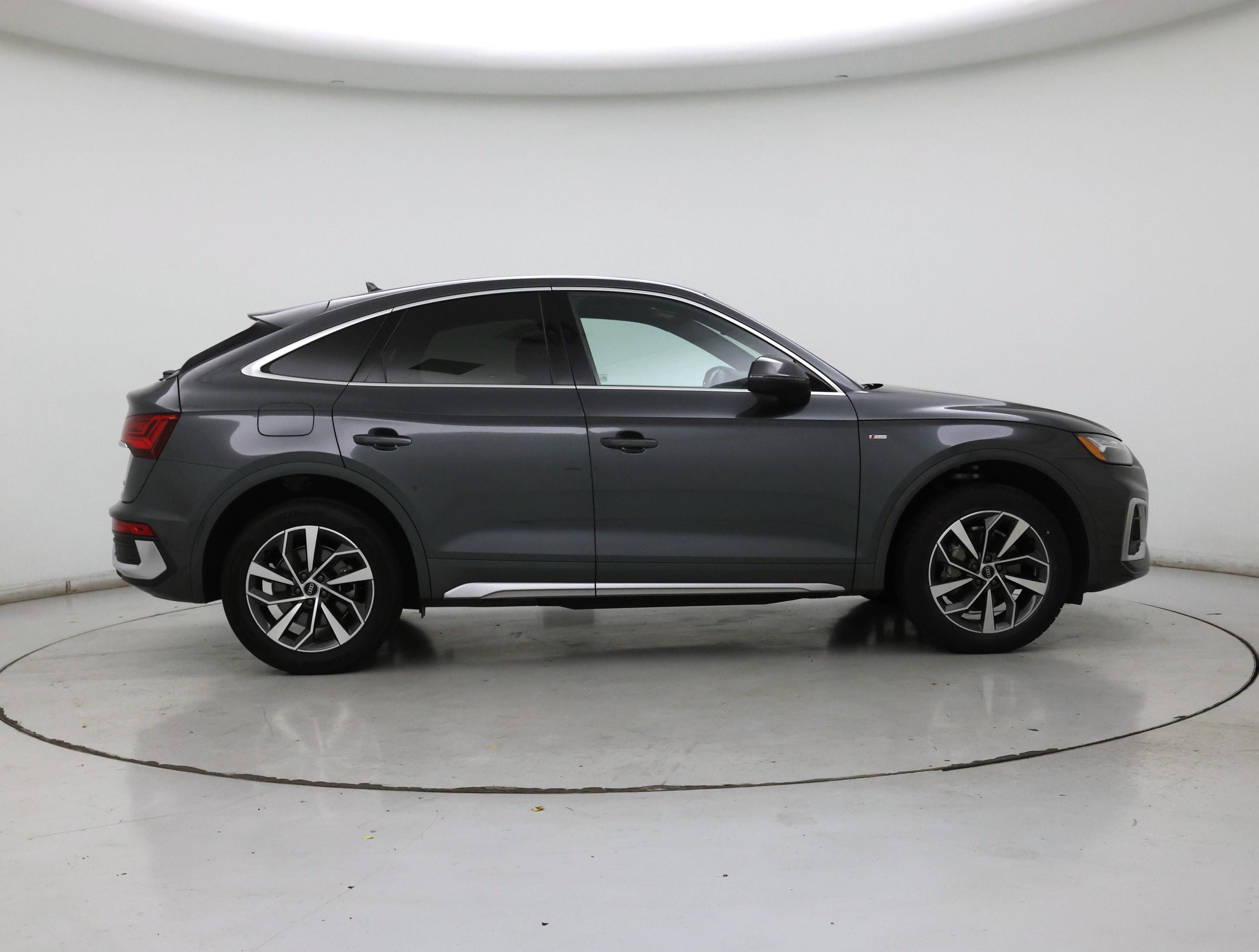 Thumbnail: 2023 Audi Q5 - 7