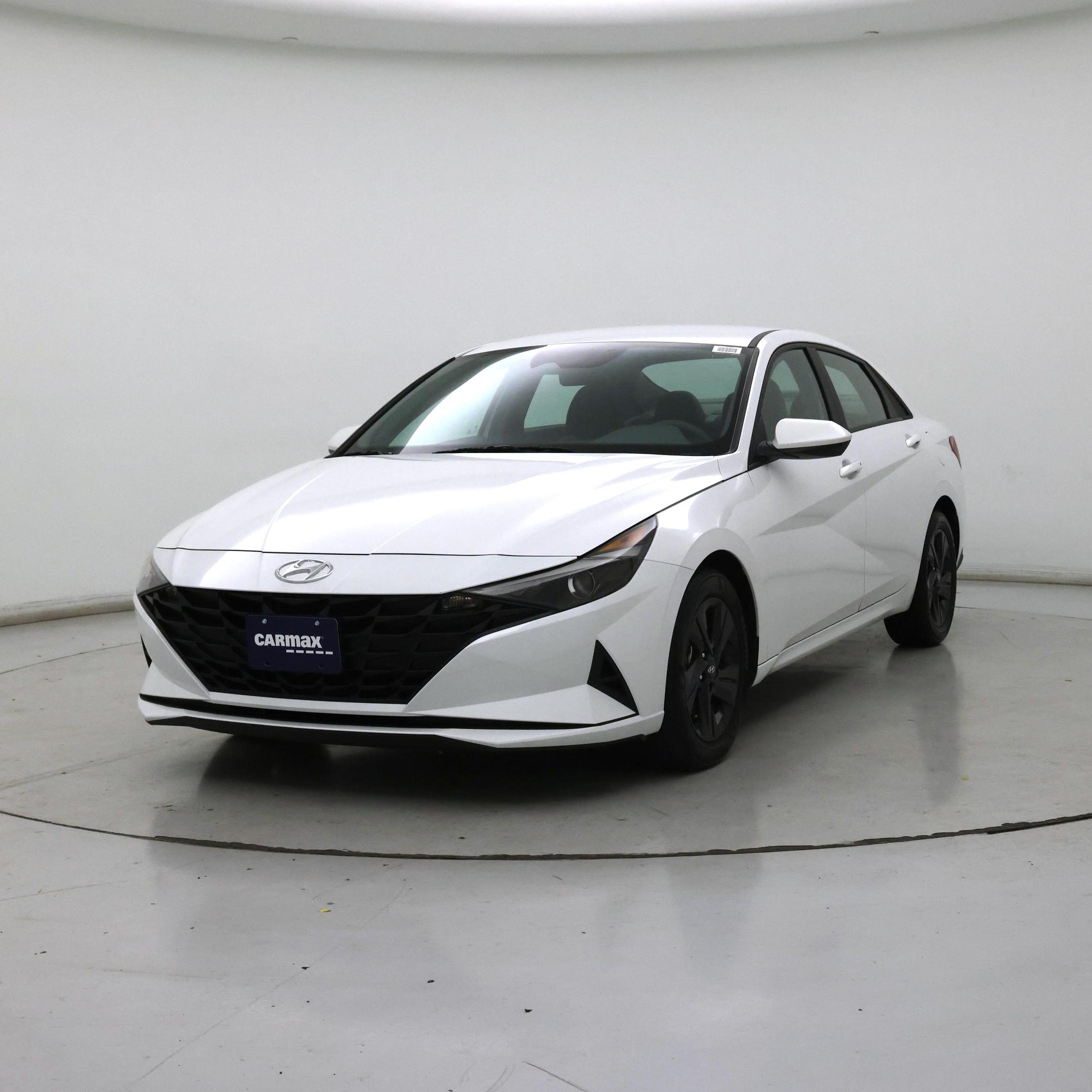 Thumbnail: 2022 Hyundai Elantra - 4